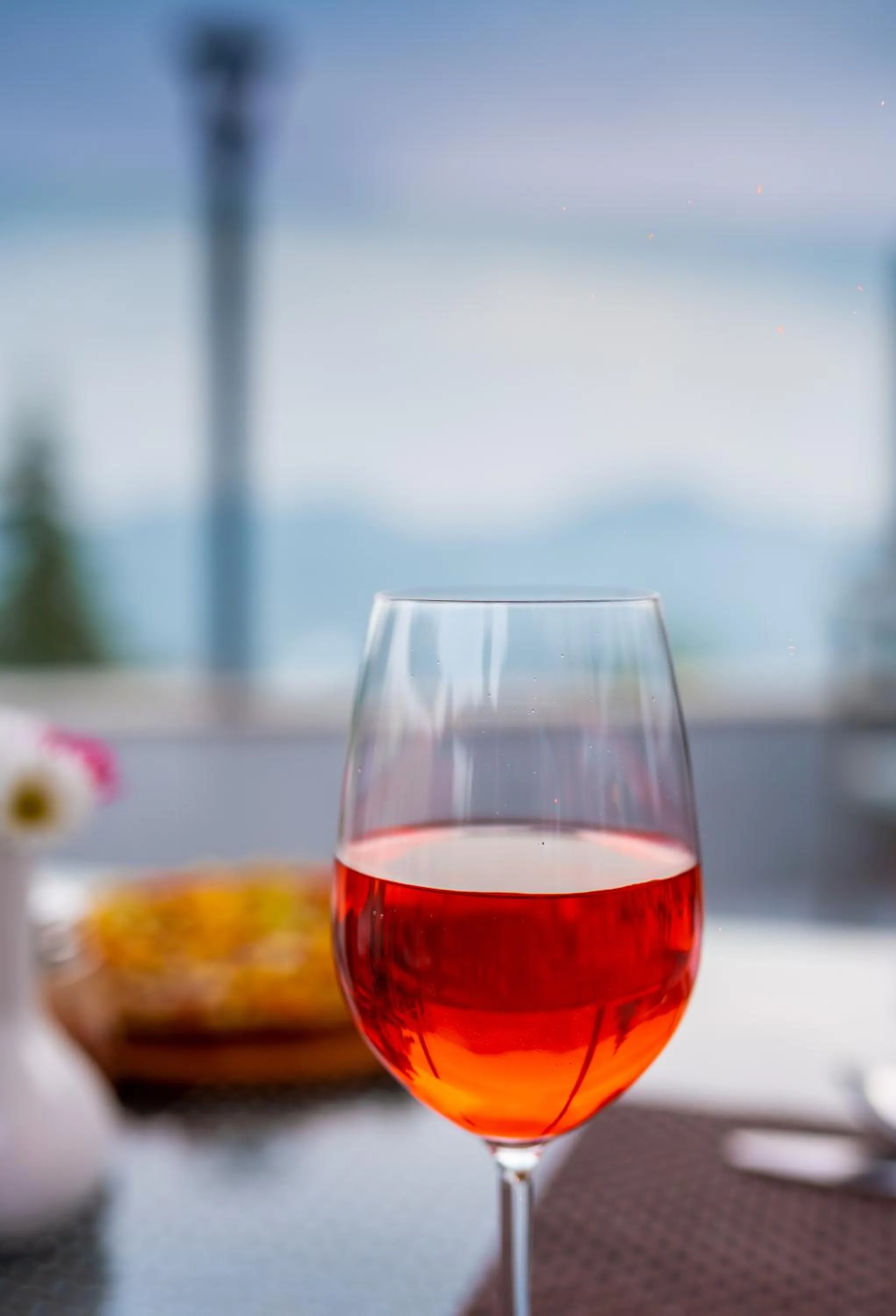 Lounge or bar in Marigold Sarovar Portico Shimla