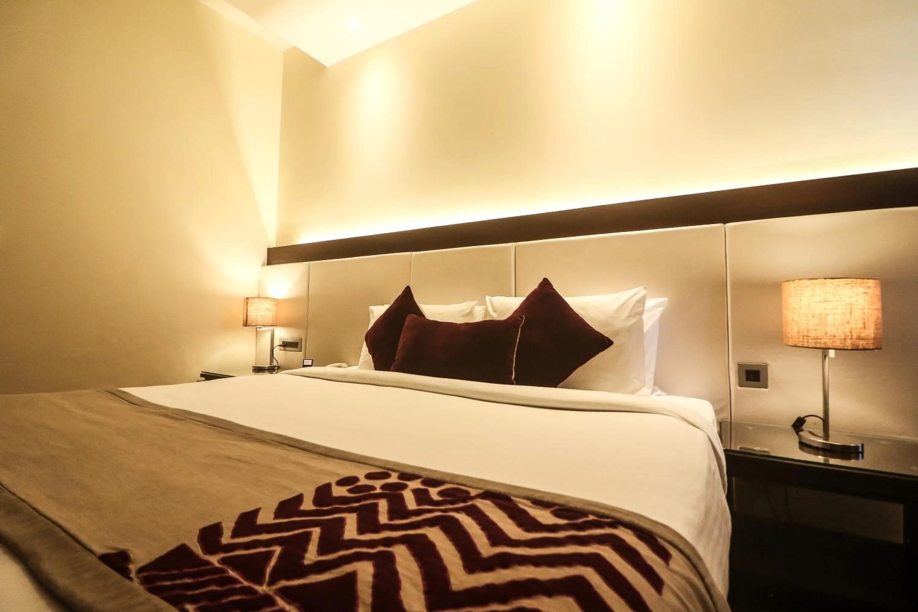 Bed in Marigold Sarovar Portico Shimla