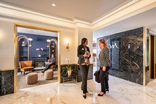 Lobby or reception in Mercure Versailles Paris Ouest