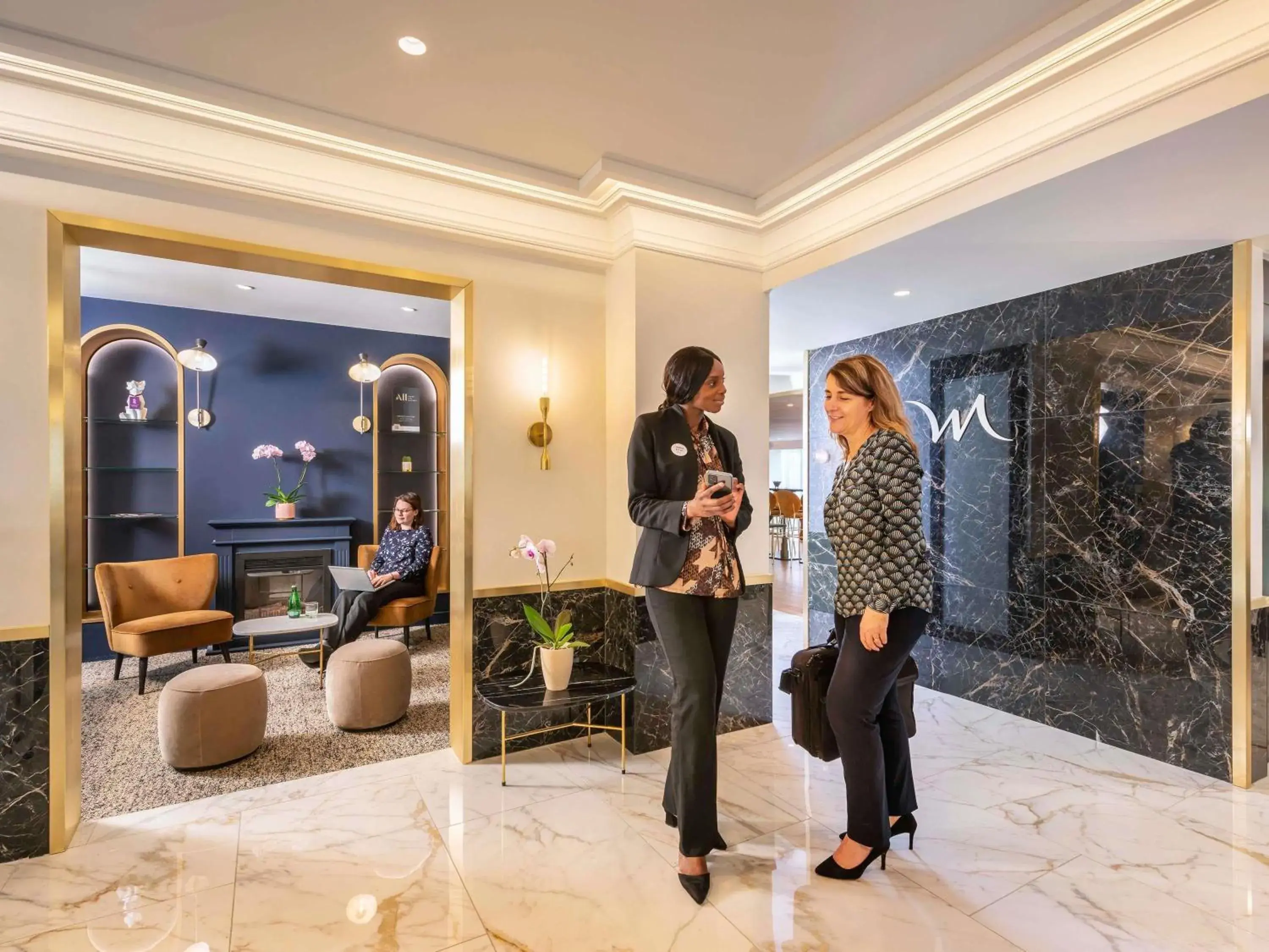 Property building in Mercure Versailles Paris Ouest Property building in Mercure Versailles Paris Ouest