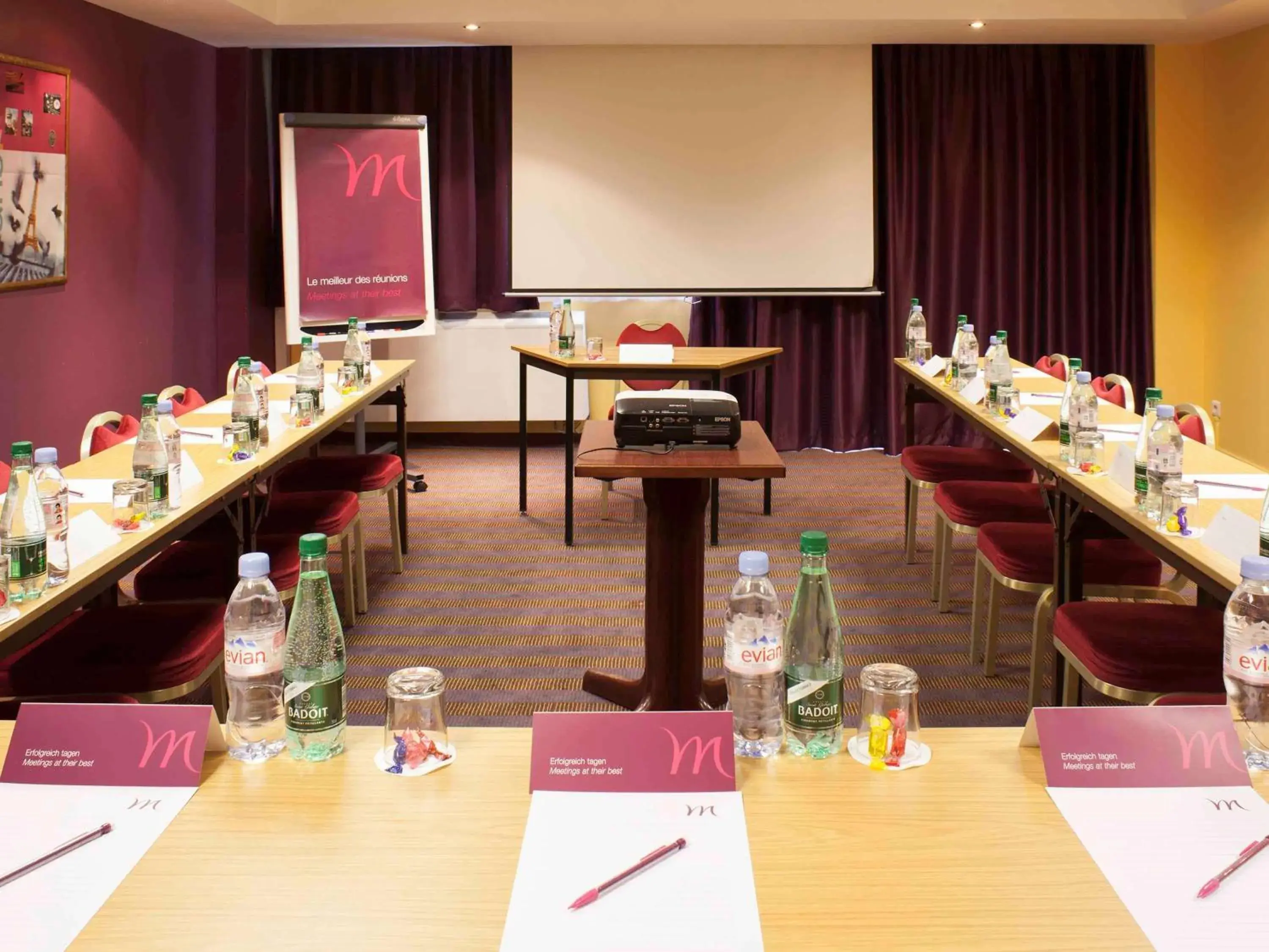 Meeting/conference room, Business Area/Conference Room in Mercure Versailles Parly 2