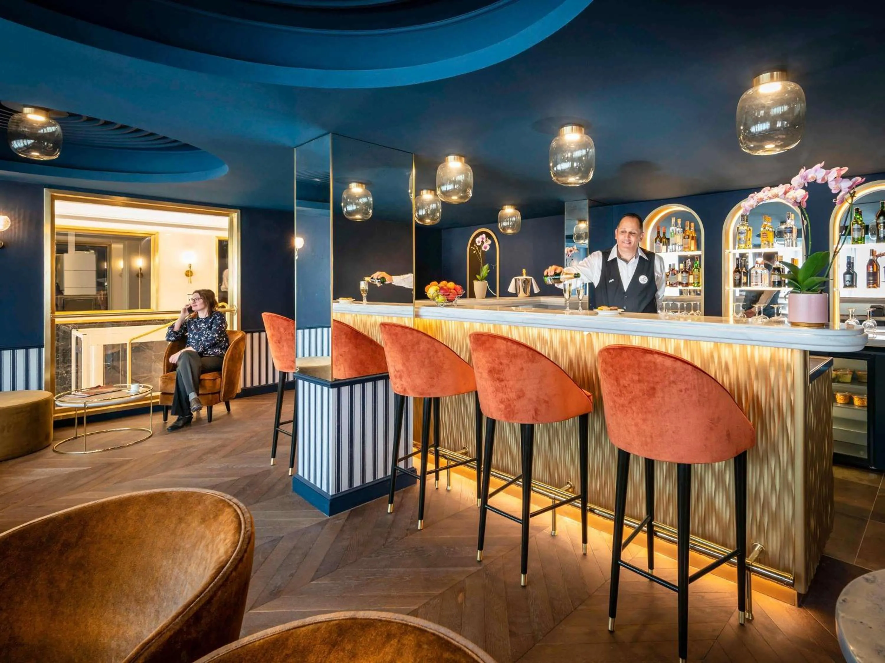 Property building in Mercure Versailles Paris Ouest