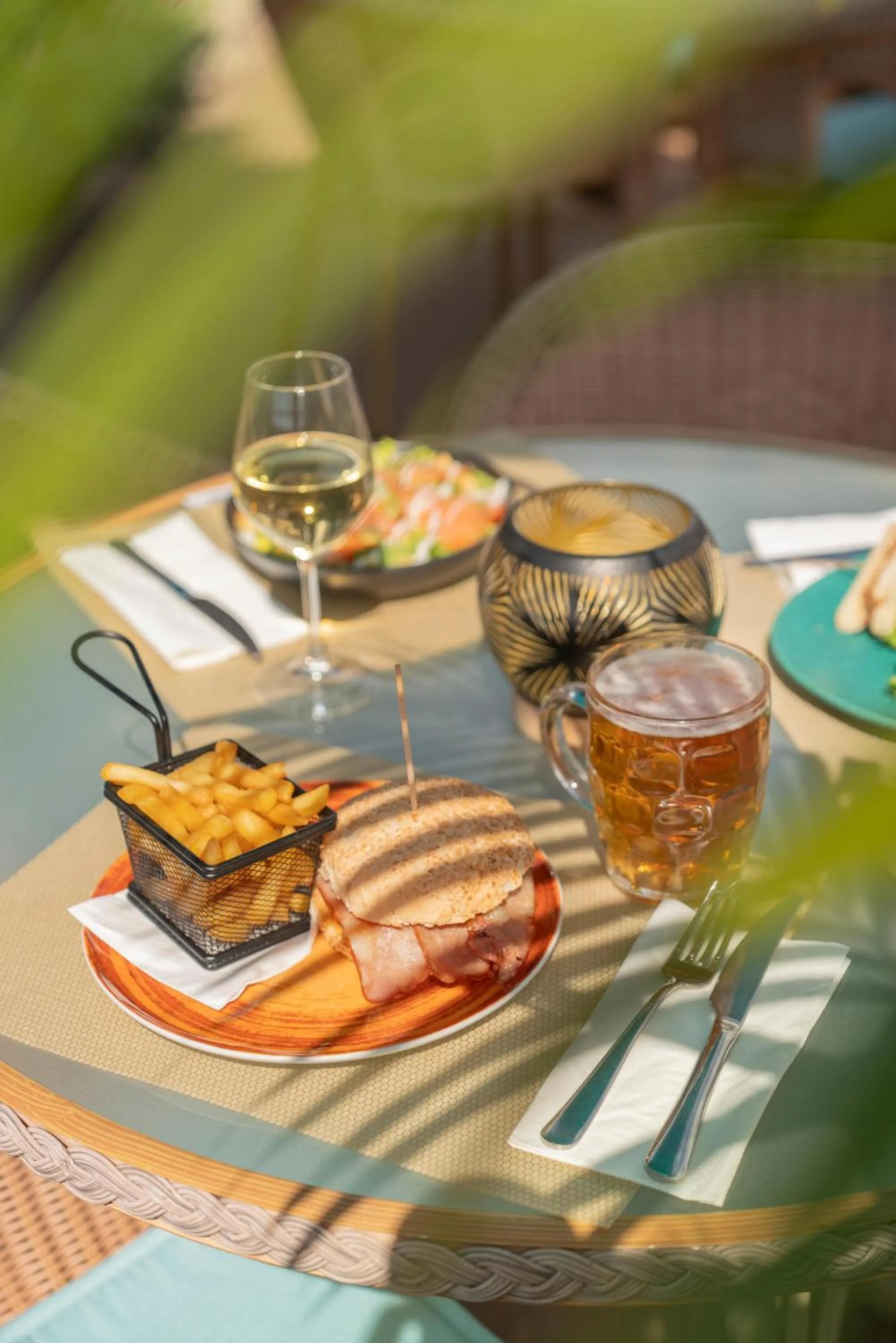 Lounge or bar in Hotel Madeira