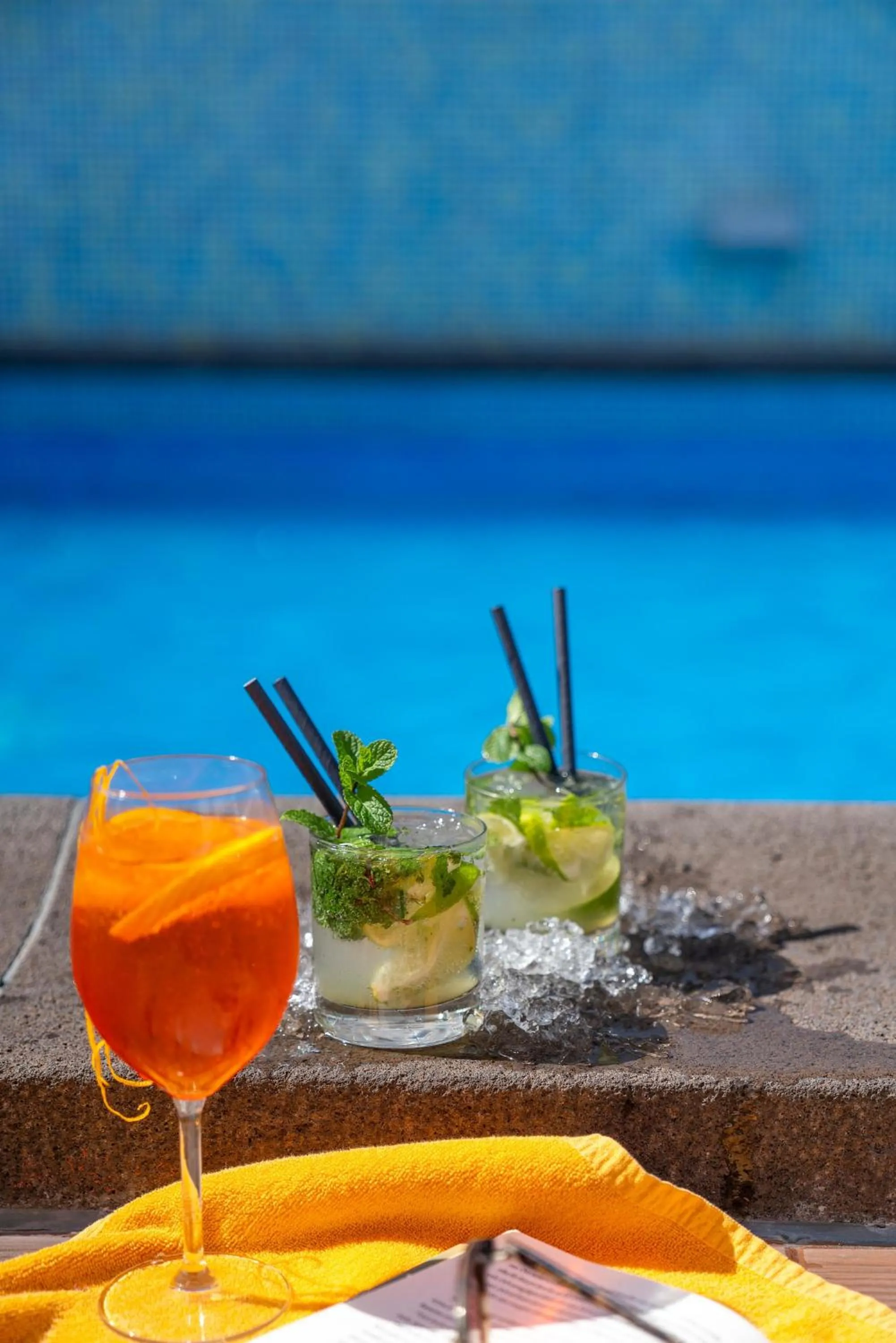 Swimming pool in Hotel Madeira