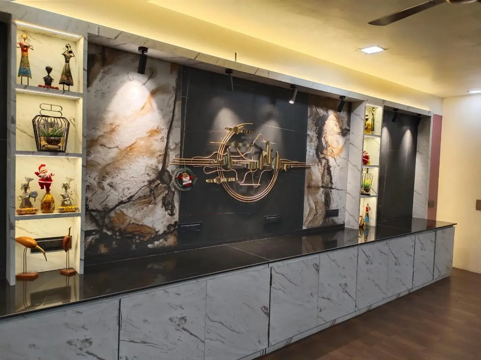 Restaurant/places to eat in Hotel Sai Miracle Restaurant/places to eat in Hotel Sai Miracle