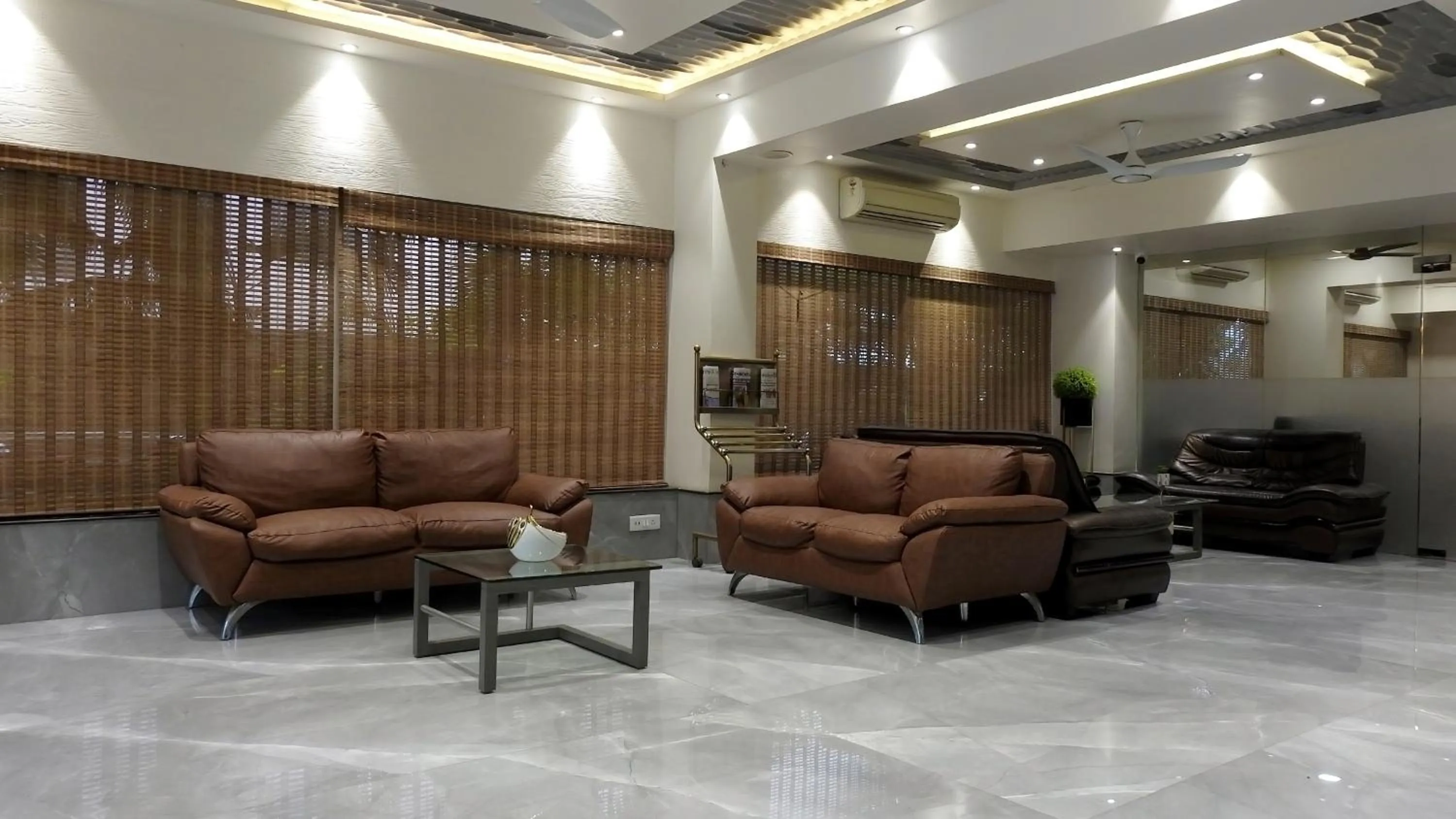 Lobby or reception in Hotel Sai Miracle