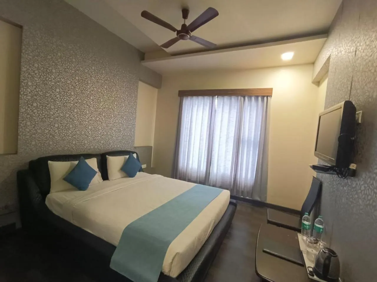 Bedroom, Bed in Hotel Sai Miracle