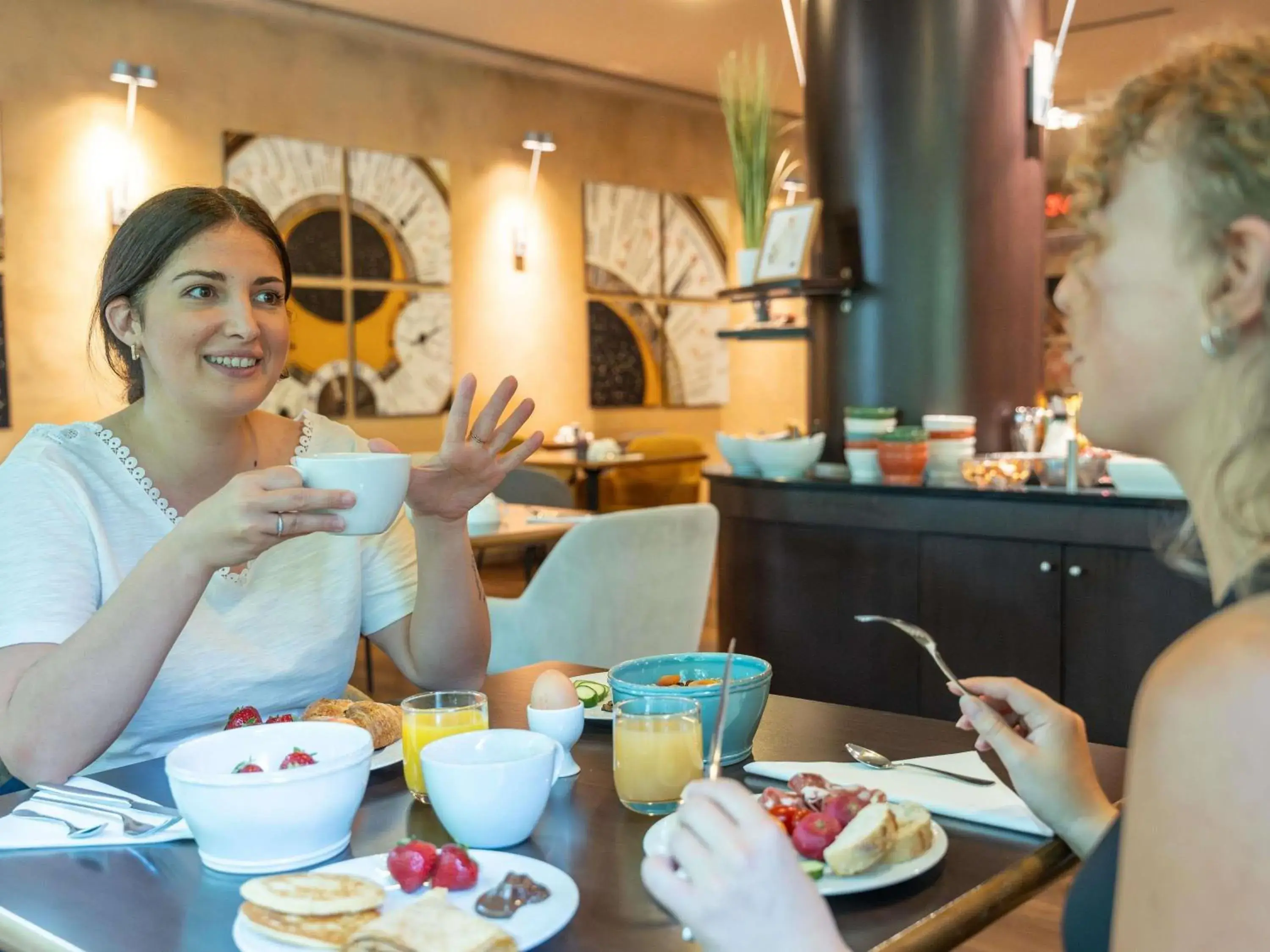 Breakfast in Mercure Besancon Parc Micaud - Hotel & Bar Breakfast in Mercure Besancon Parc Micaud - Hotel & Bar