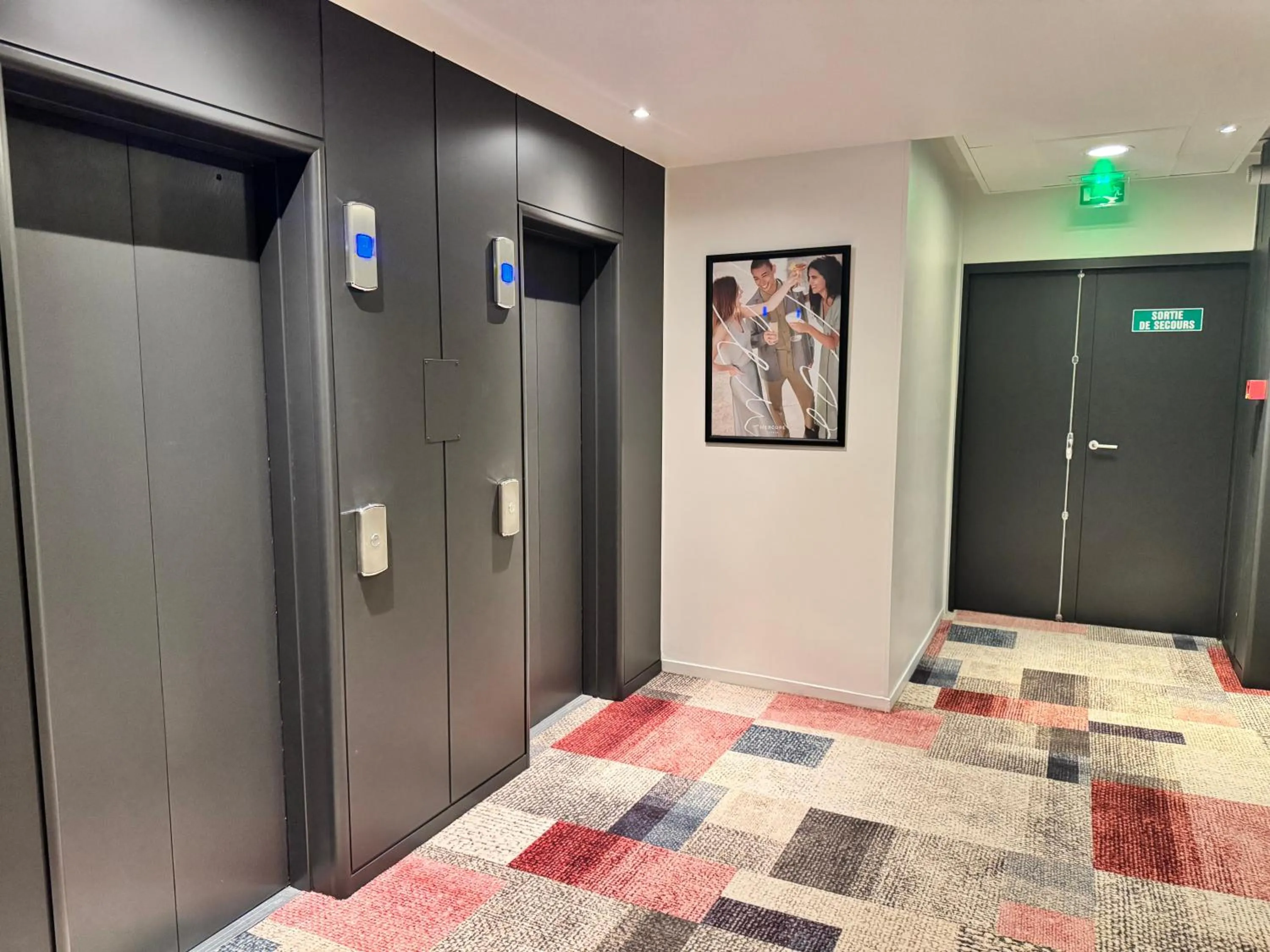 elevator in Mercure Besancon Parc Micaud - Hotel & Bar