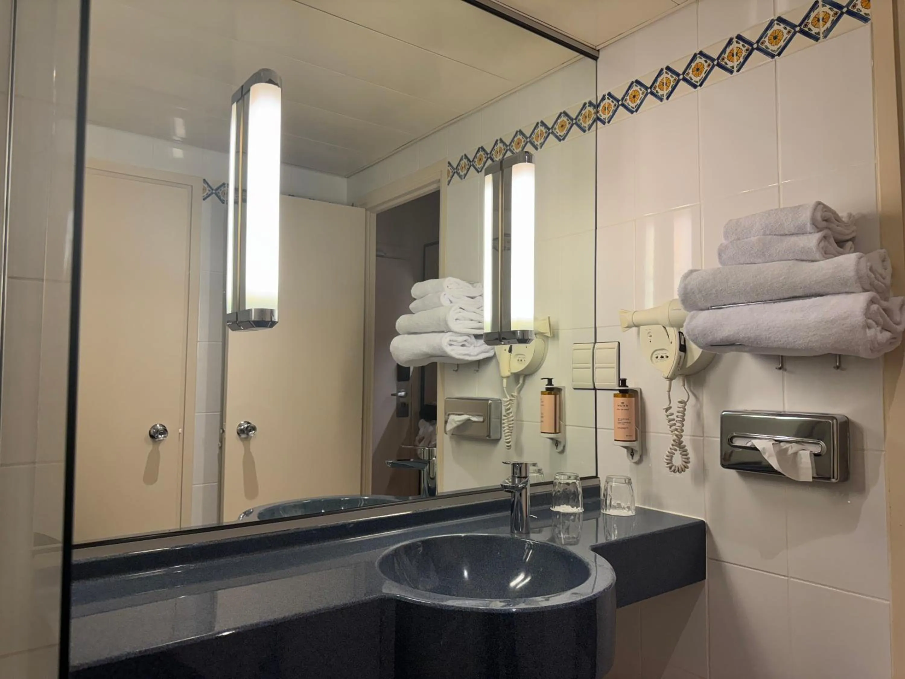 Shower in Mercure Besancon Parc Micaud - Hotel & Bar