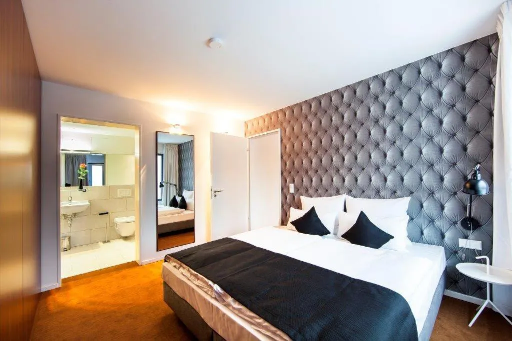 Photo of the whole room in Pandion Boardinghouse