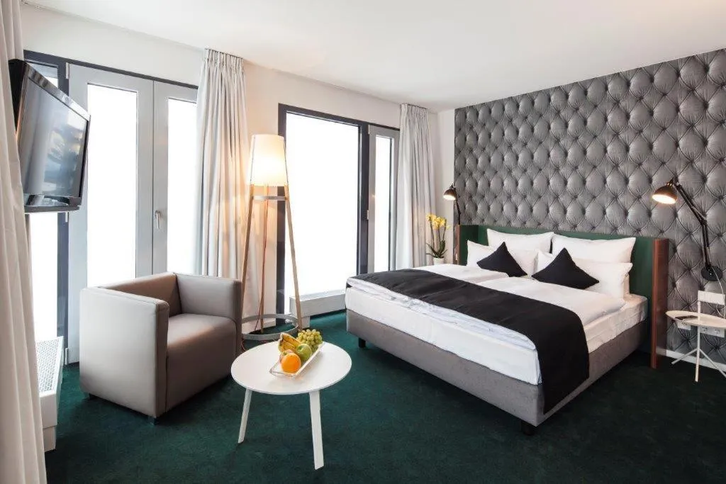 Photo of the whole room in Pandion Boardinghouse