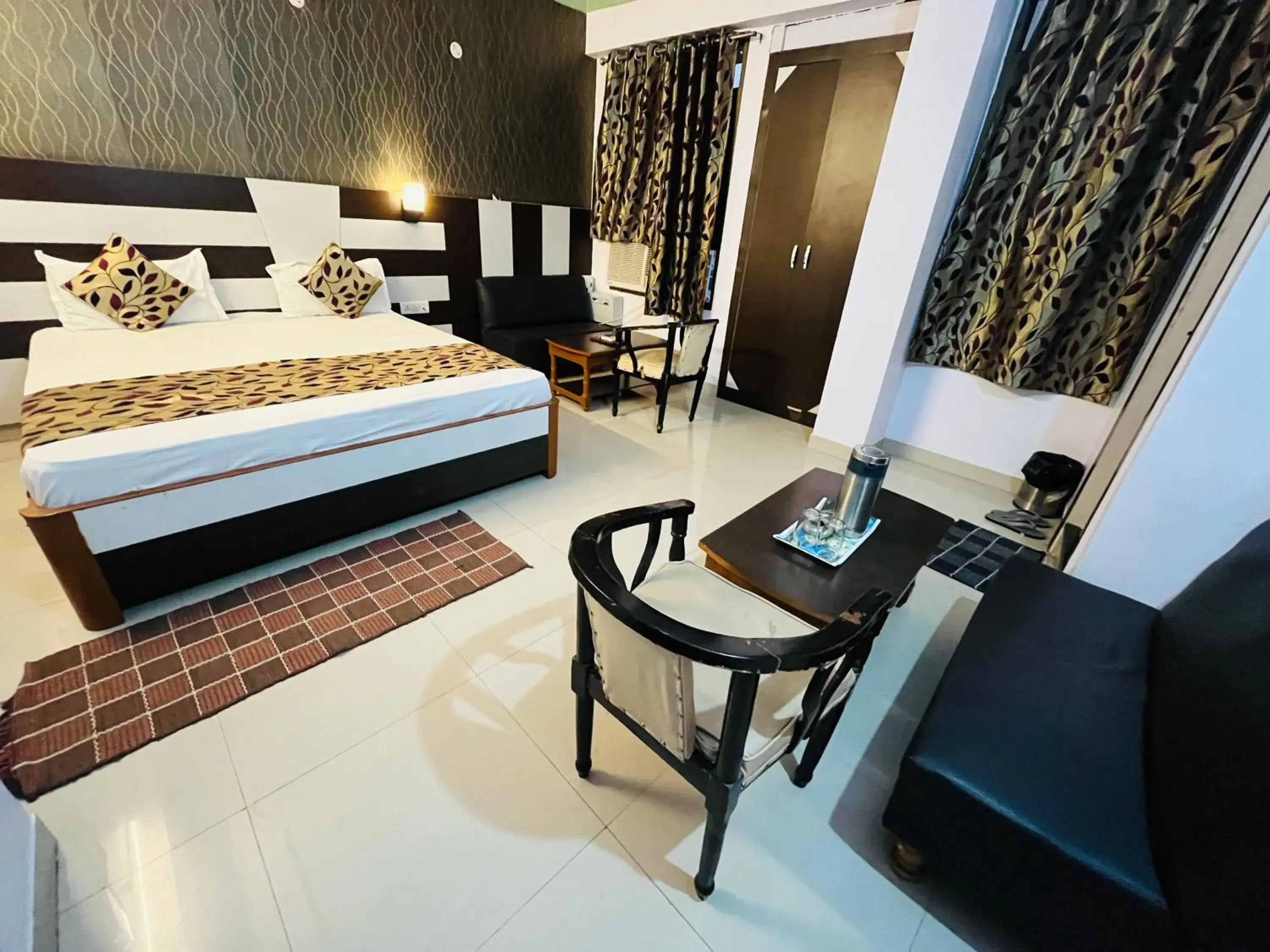 Hotel Mani International Hotel Mani International