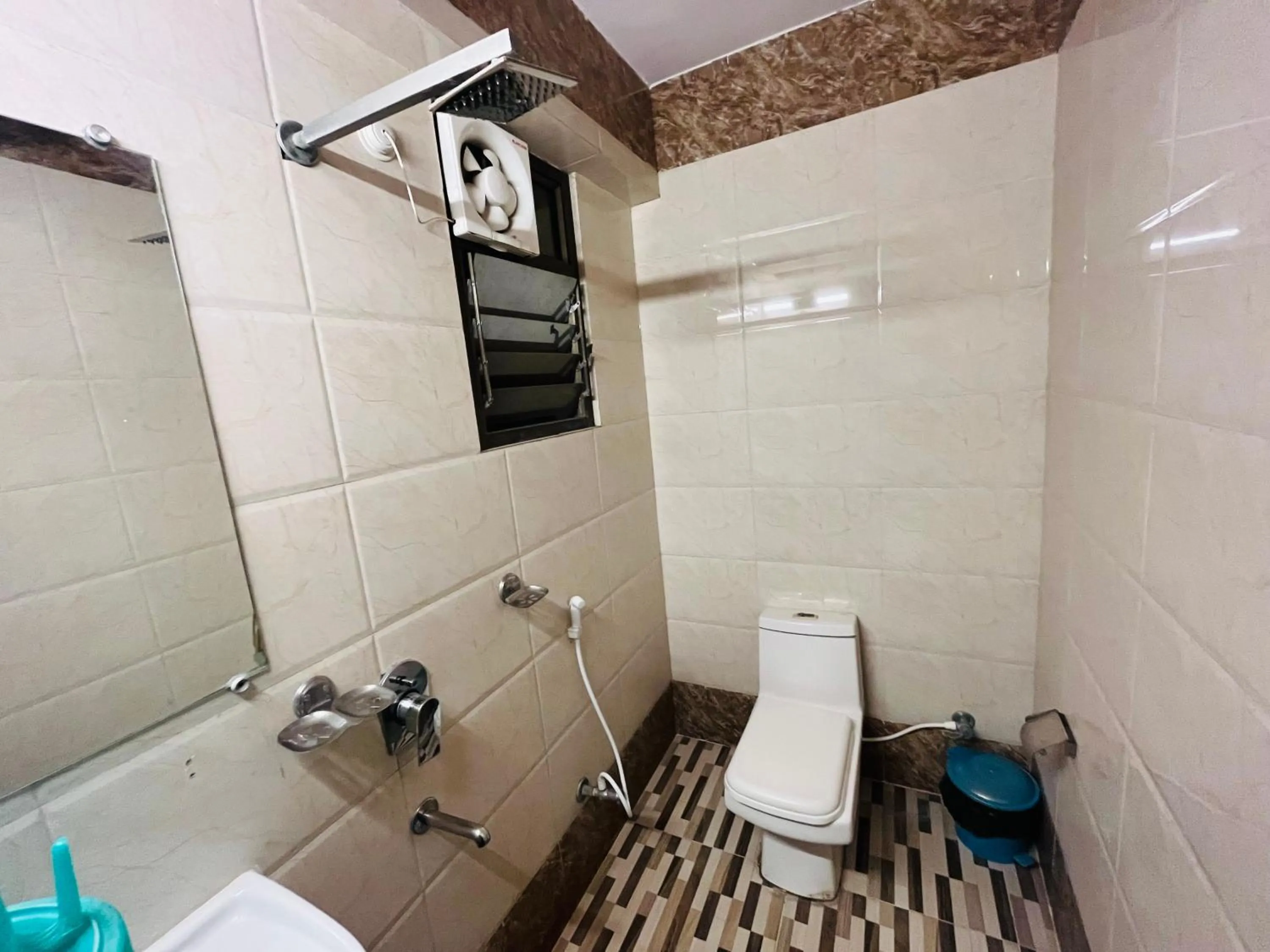 Hotel Mani International