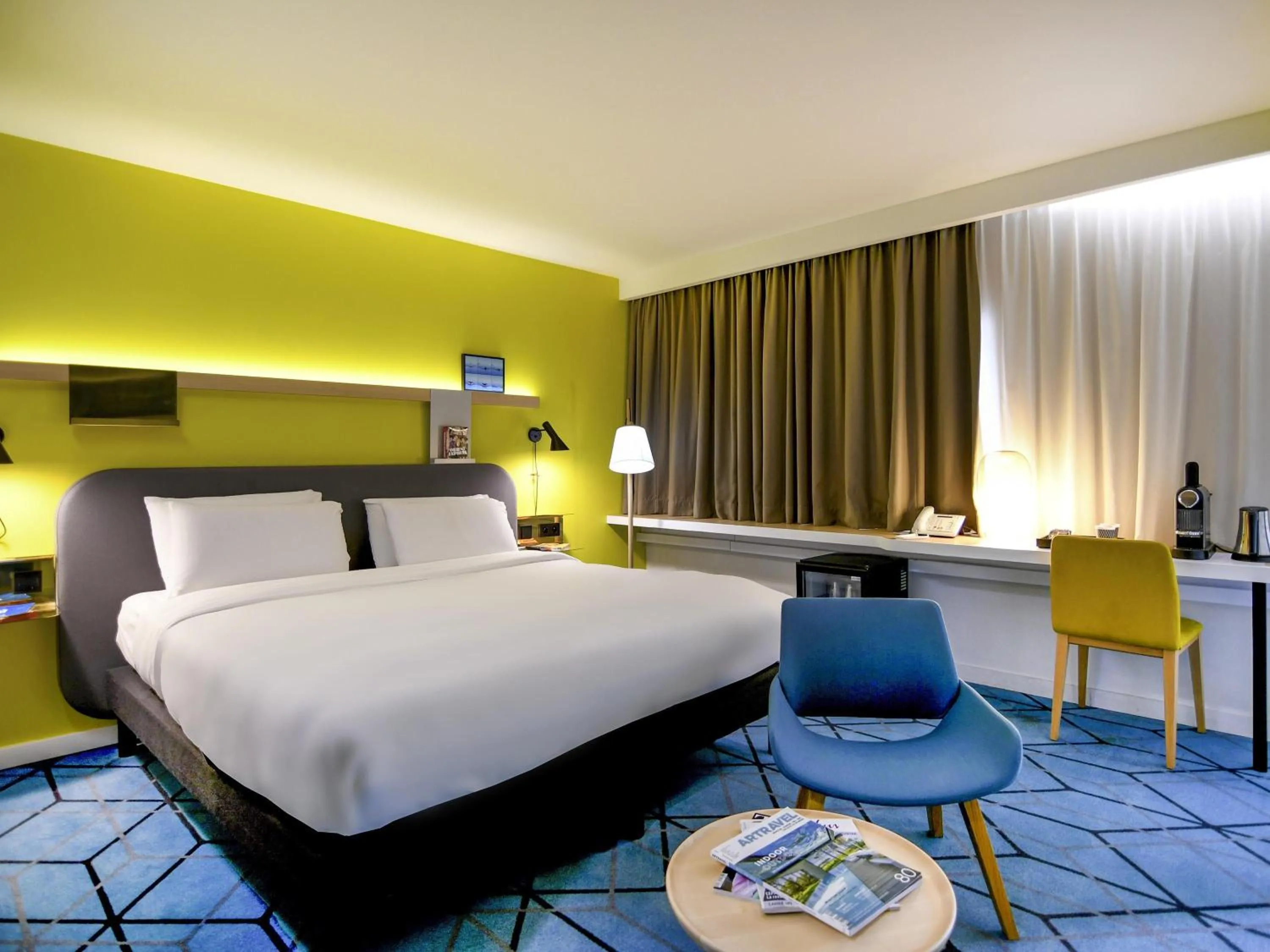 Bedroom, Bed in Mercure Nantes Centre Gare