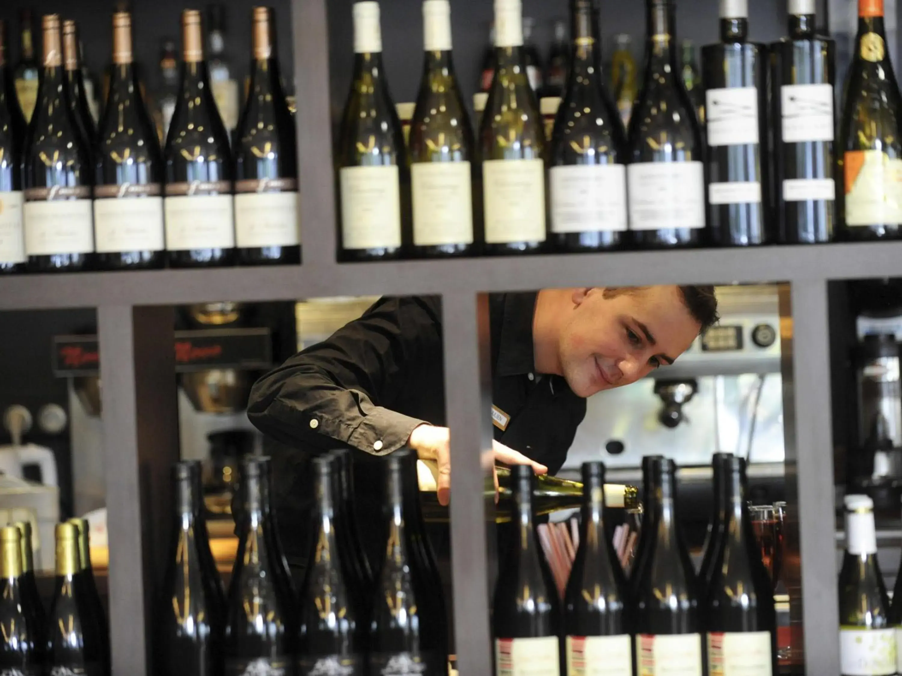 Restaurant/places to eat in Mercure Nantes Centre Gare Restaurant/places to eat in Mercure Nantes Centre Gare