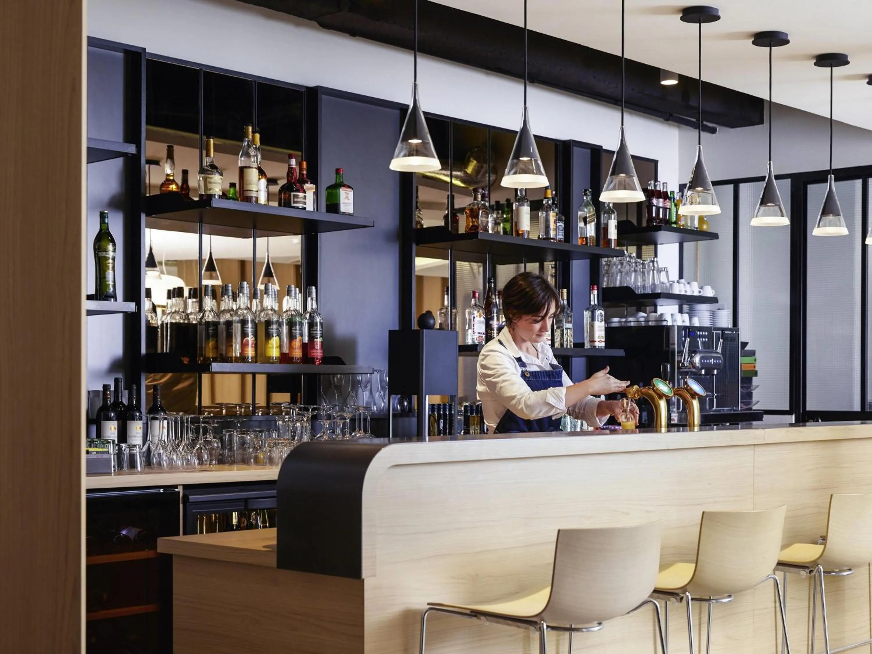 Lounge or bar in Mercure Nantes Centre Gare