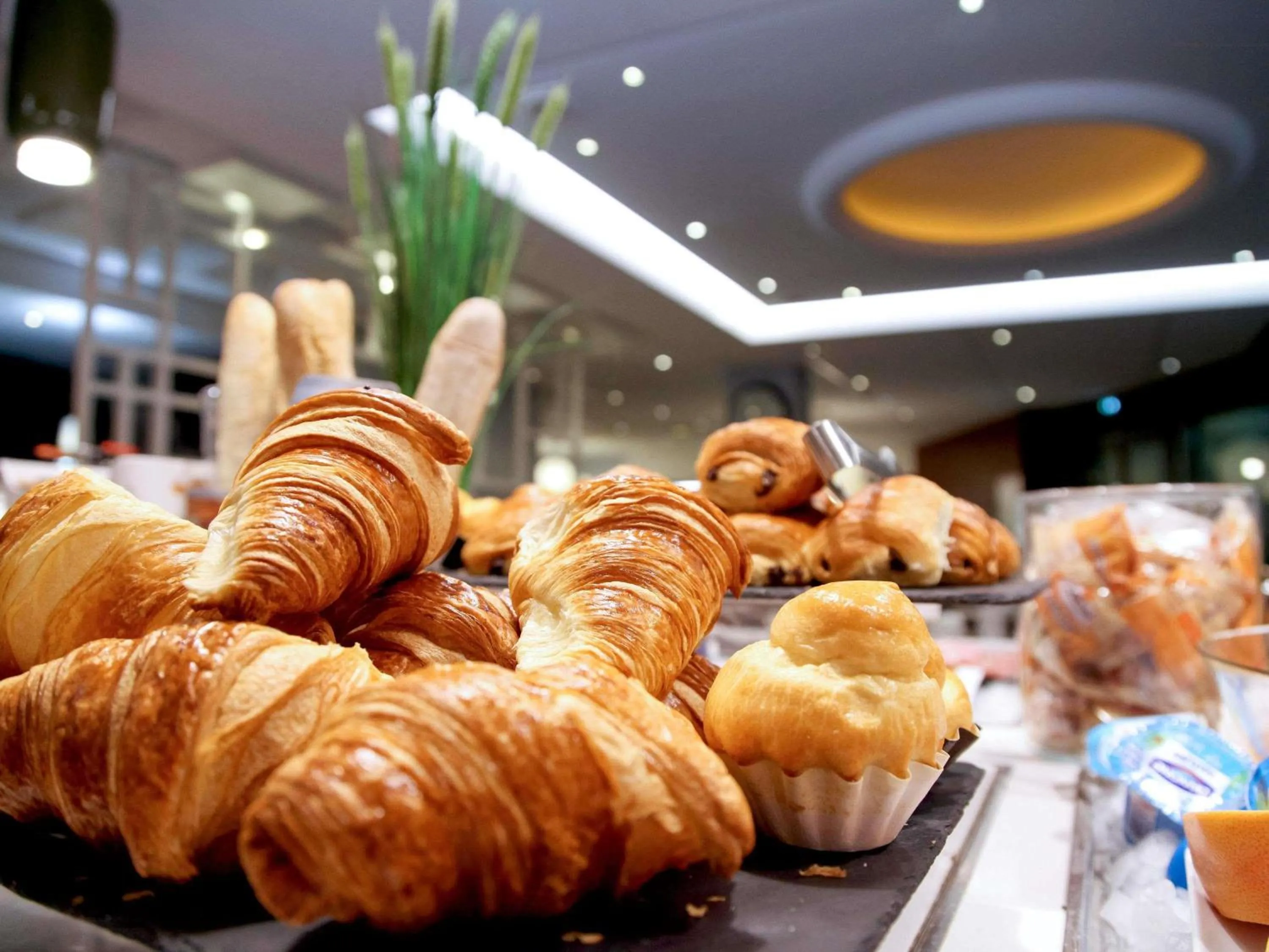 Breakfast in Mercure Nantes Centre Gare
