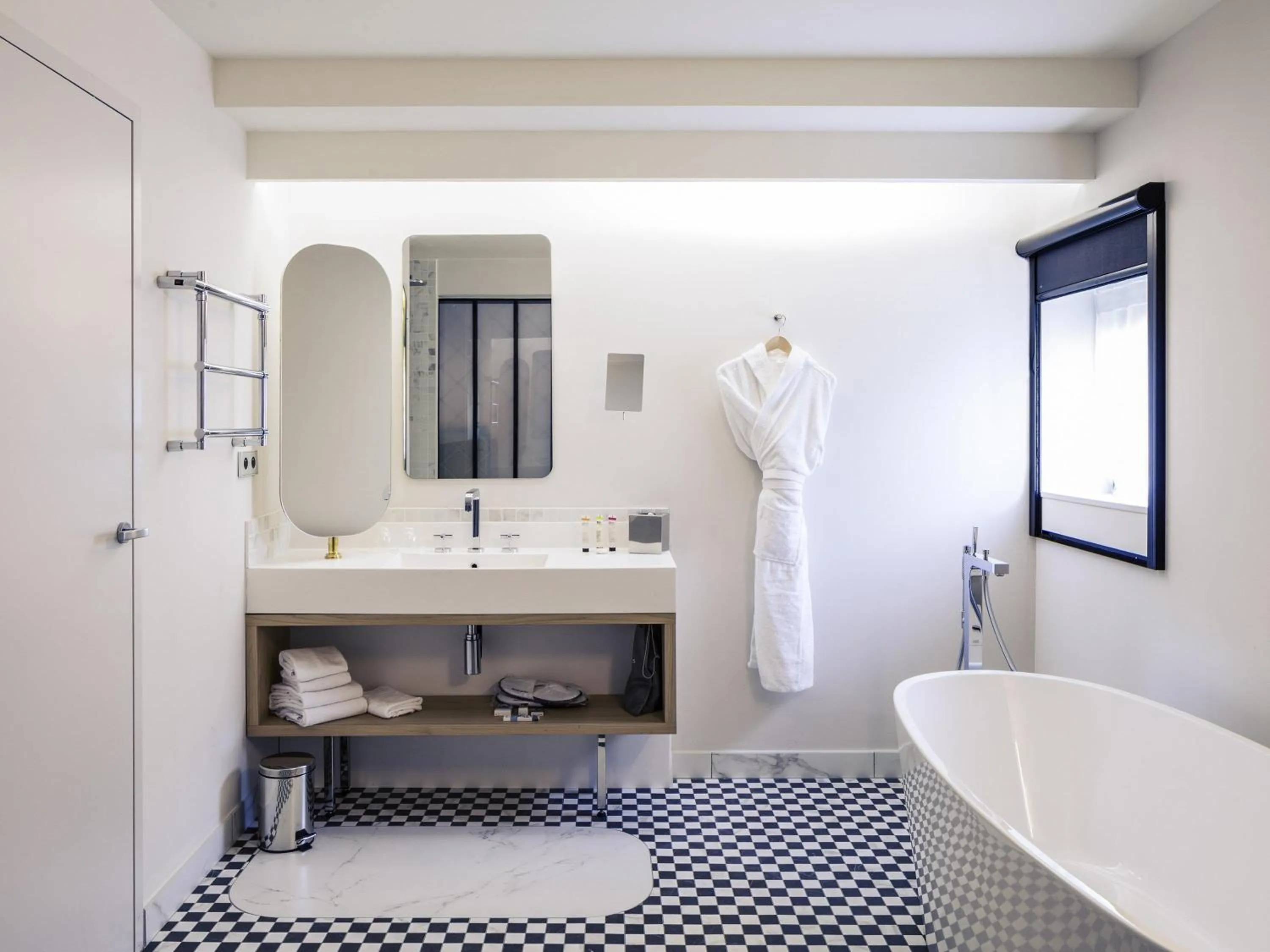 Bedroom in Mercure Nantes Centre Gare