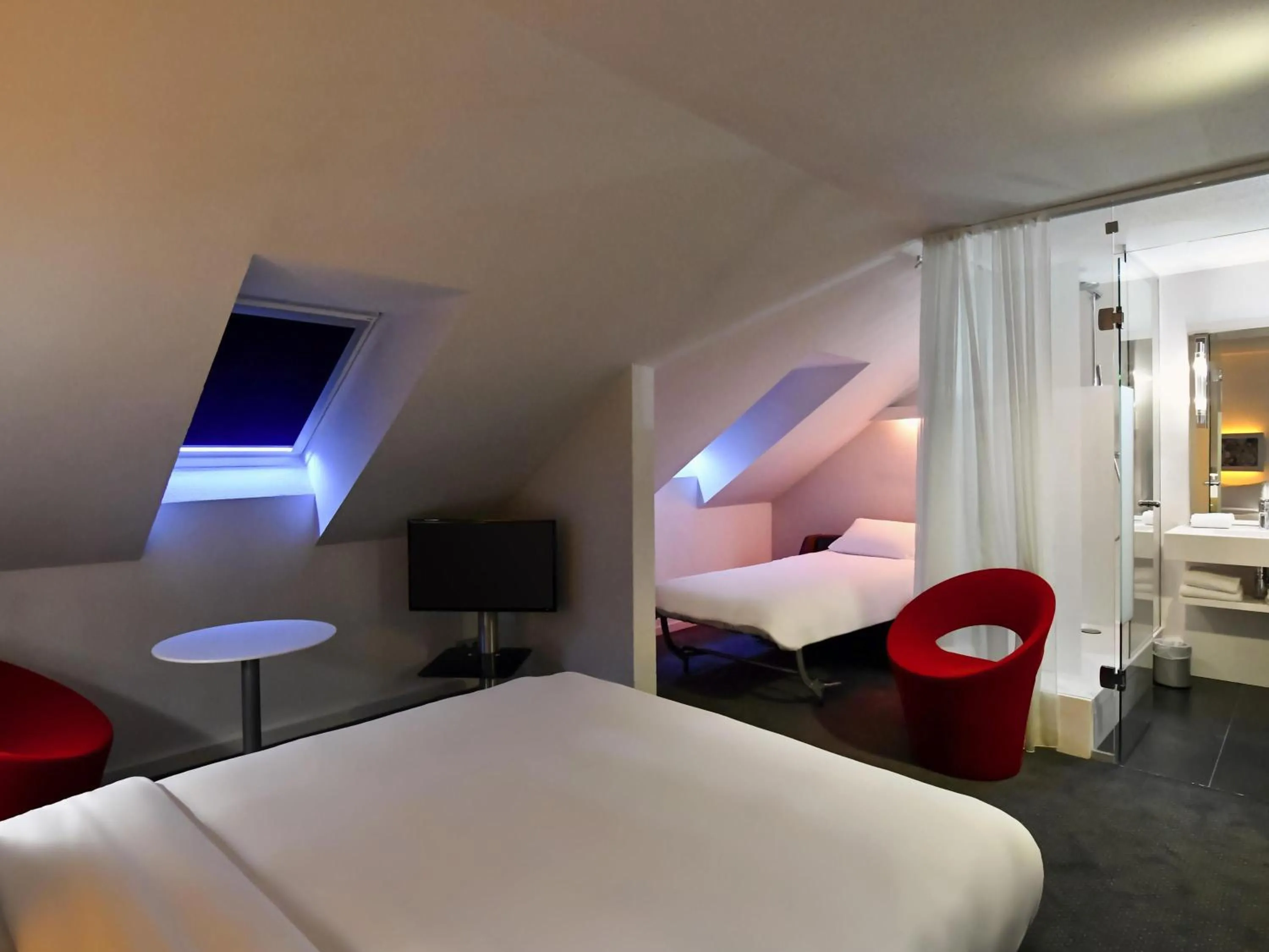 Bedroom, Bed in Mercure Nantes Centre Gare