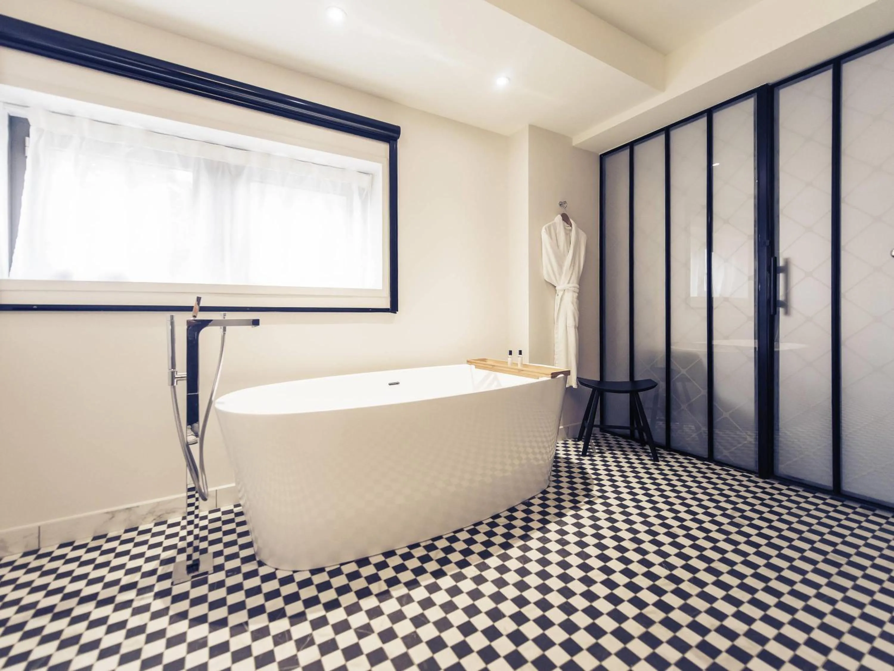 Bedroom in Mercure Nantes Centre Gare