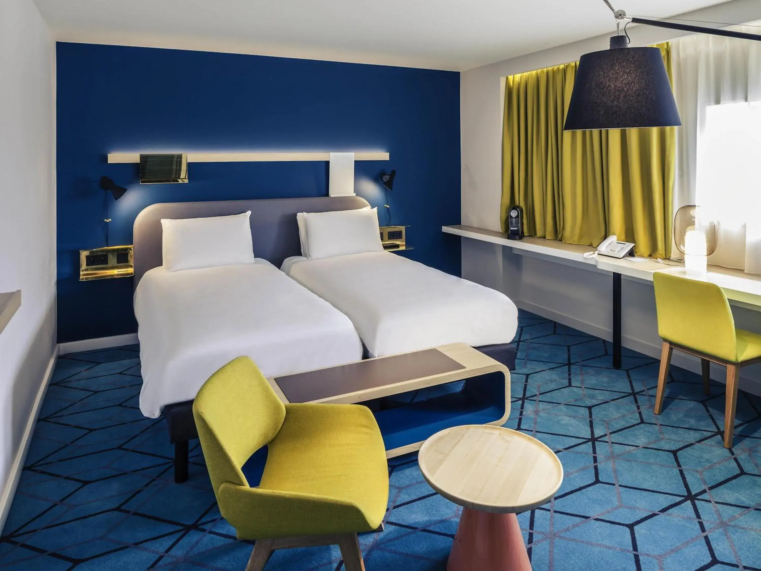 Bedroom, Bed in Mercure Nantes Centre Gare Bedroom, Bed in Mercure Nantes Centre Gare