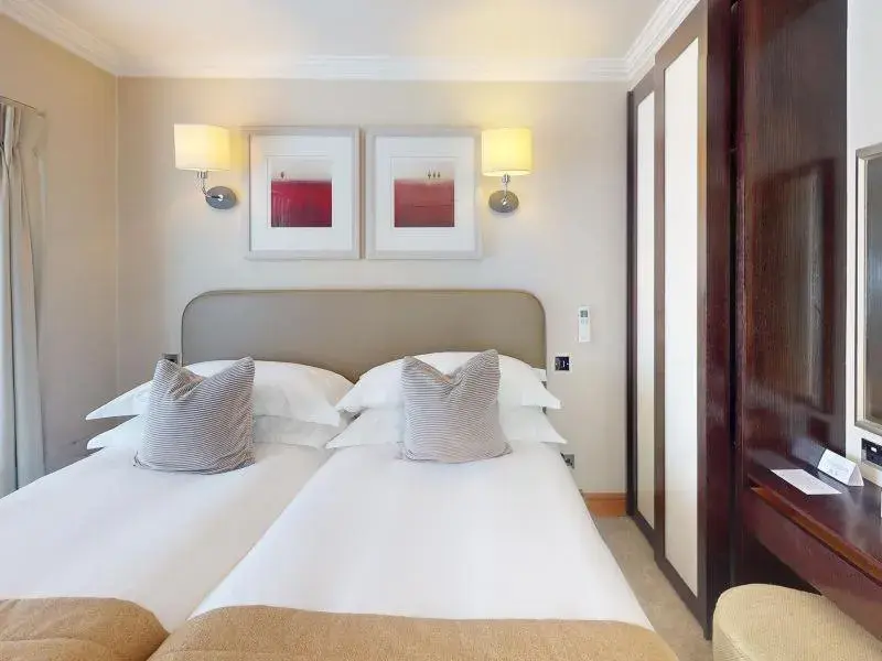 Bed in Cheval Knightsbridge Bed in Cheval Knightsbridge