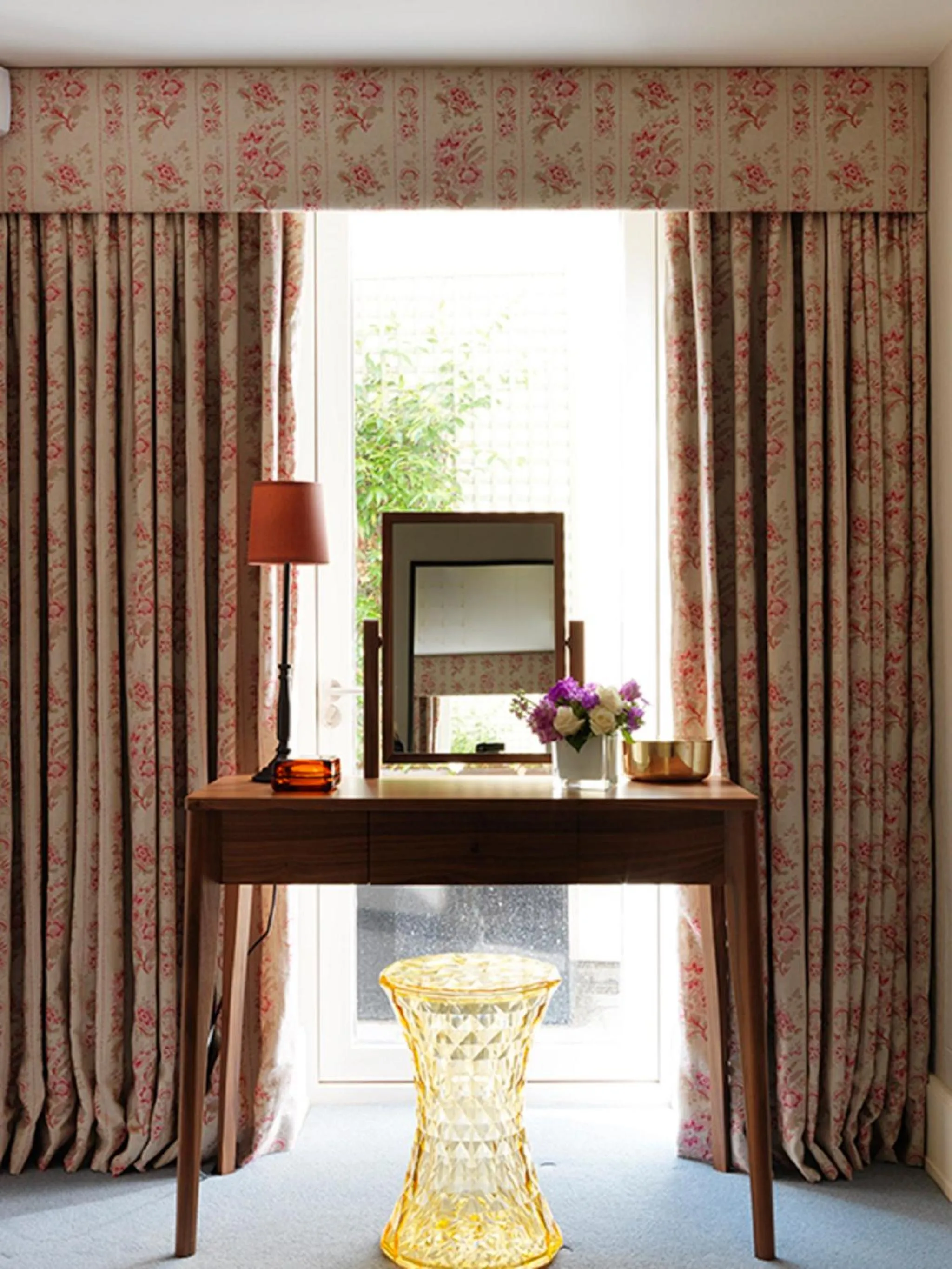 Decorative detail in Cheval Knightsbridge