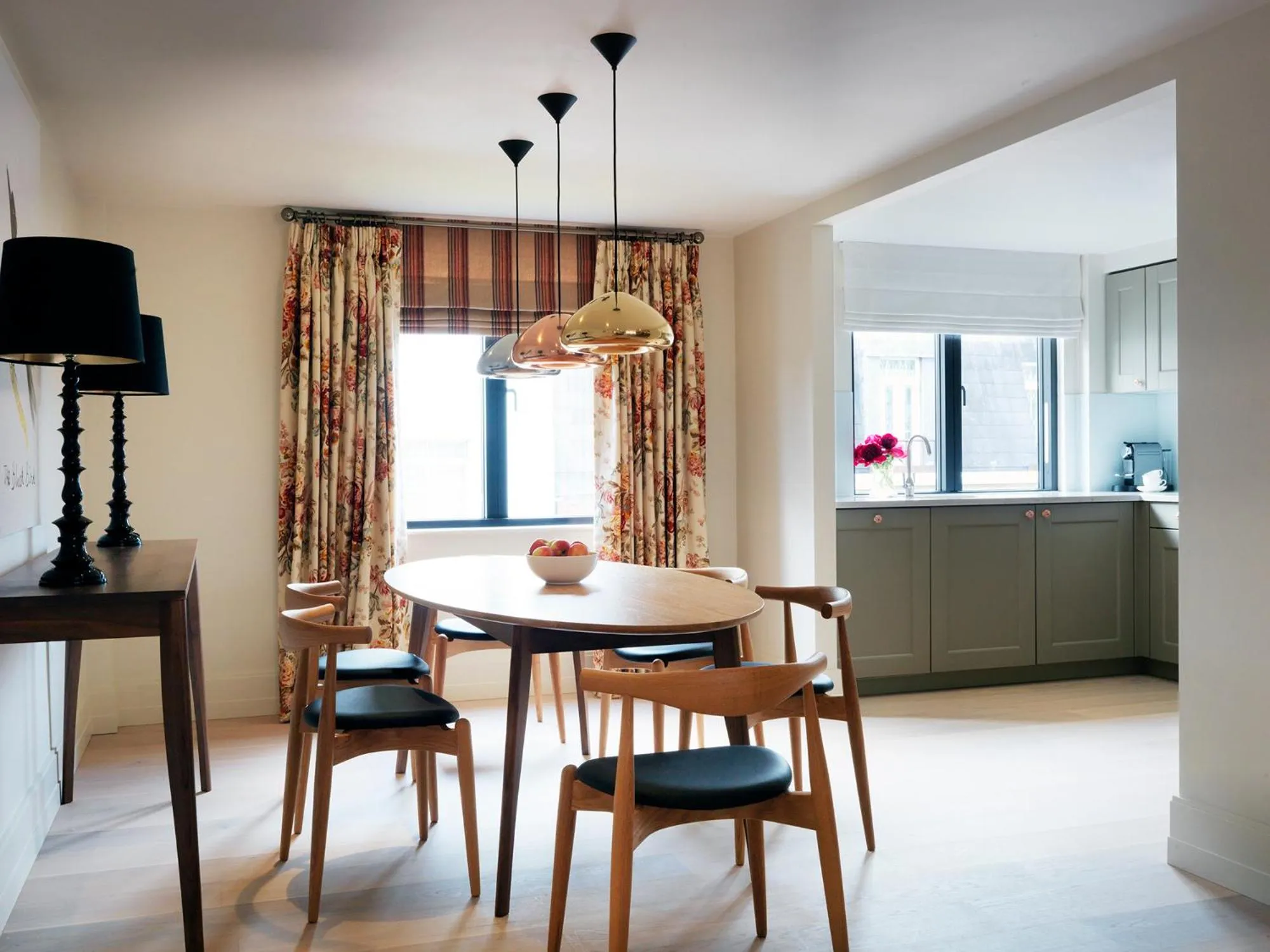 Kitchen or kitchenette in Cheval Knightsbridge