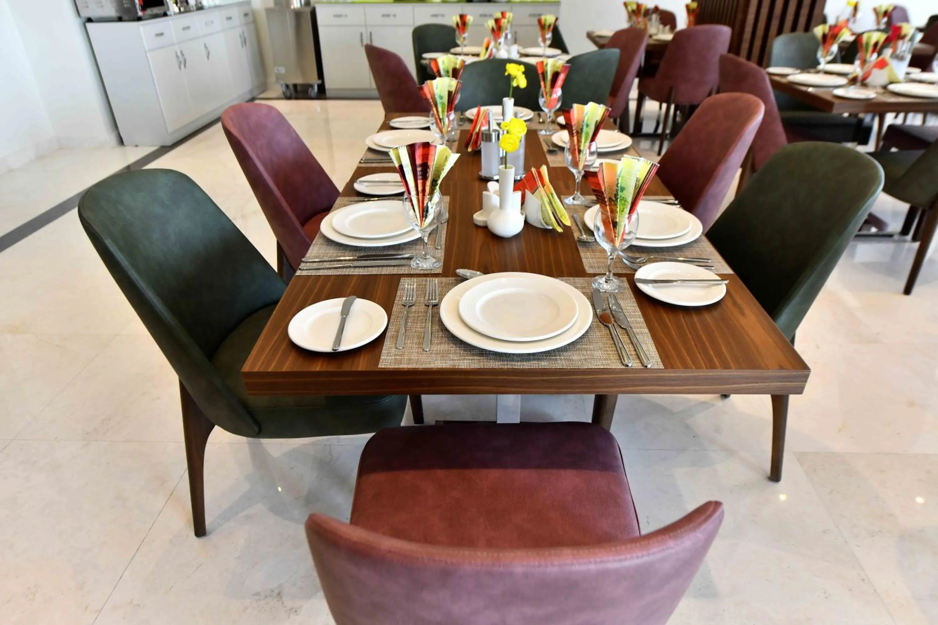 Restaurant/places to eat in Be Inn Hotel