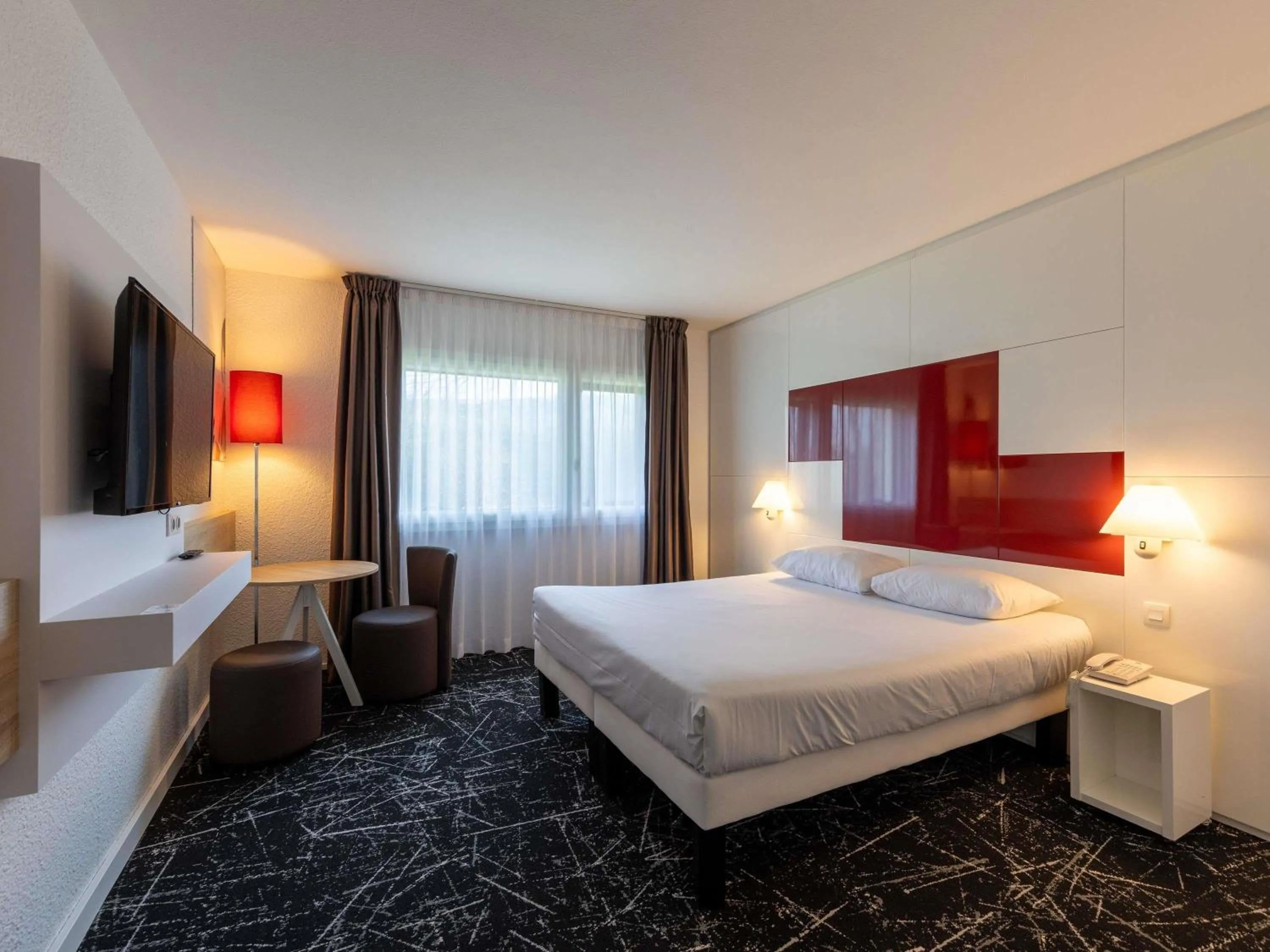 Bedroom, Bed in ibis Styles Chalon sur Saône