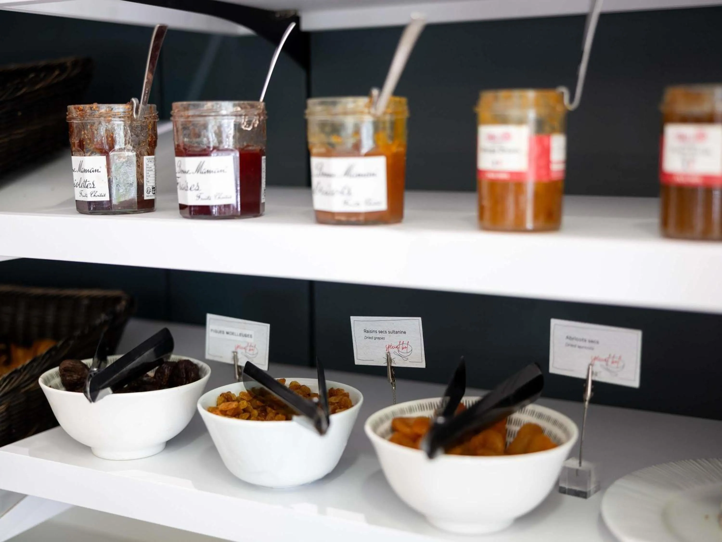 Restaurant/places to eat in ibis Styles Chalon sur Saône