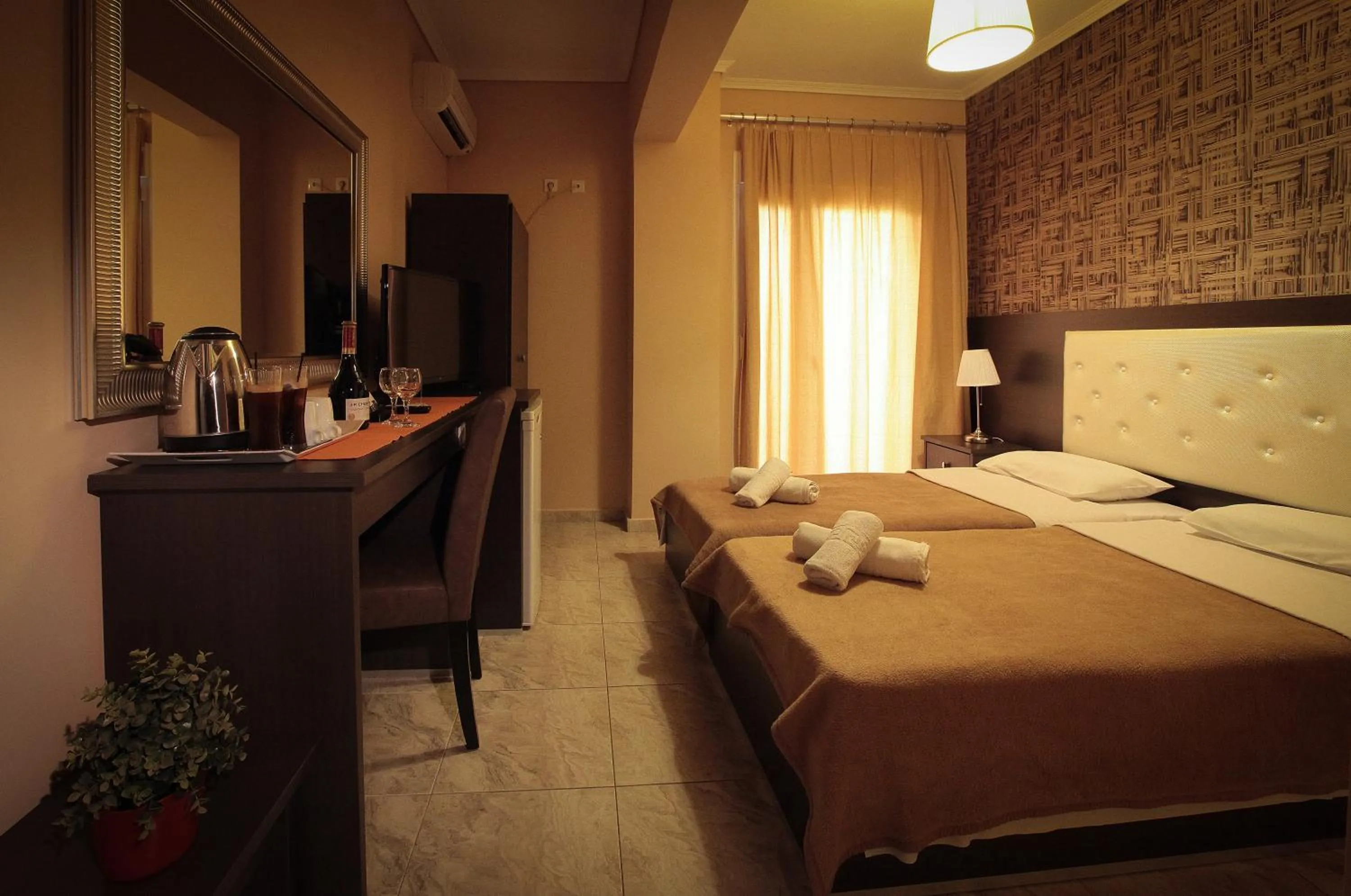 Photo of the whole room, Bed in Hotel Epavli