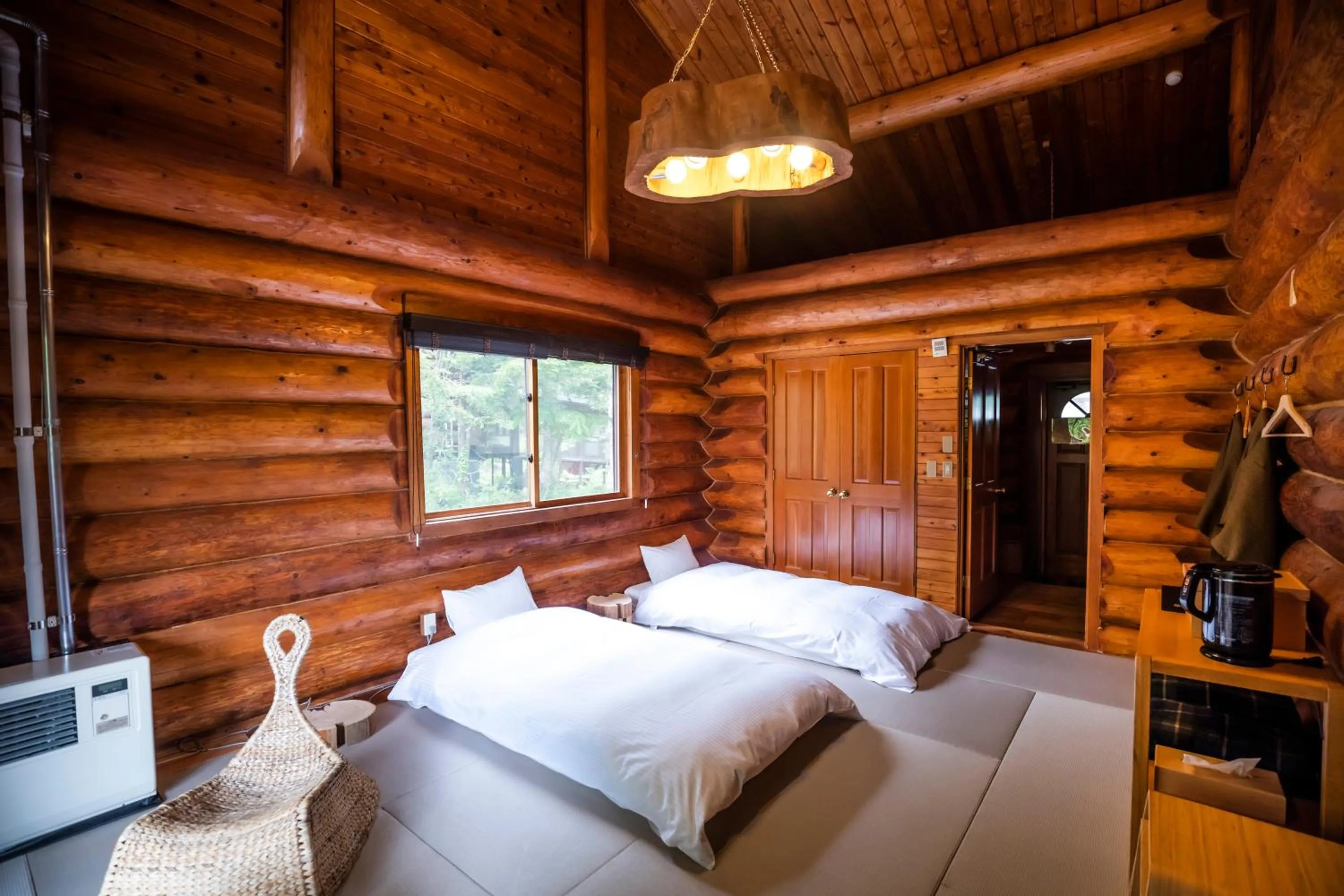 Other, Bed in Hacho no Yu