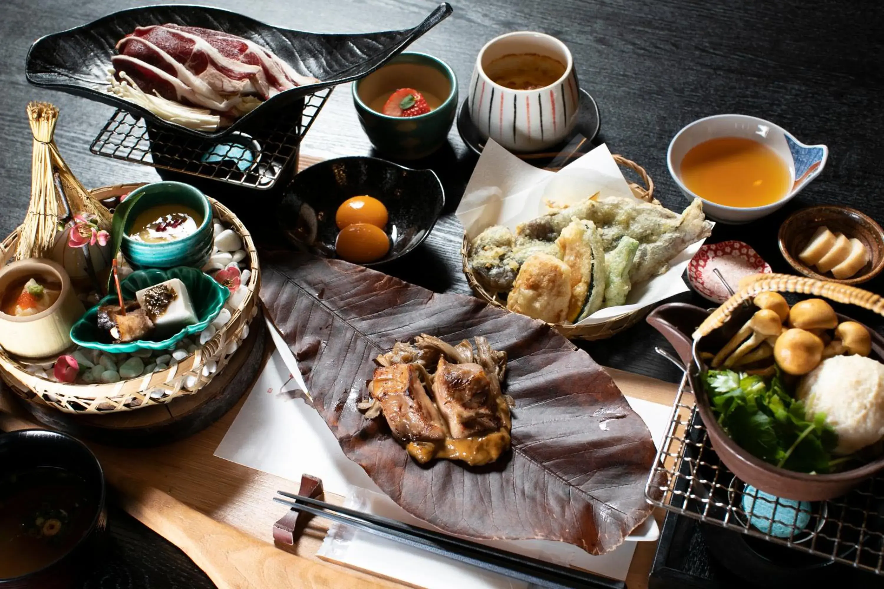 Food close-up in Hacho no Yu Food close-up in Hacho no Yu