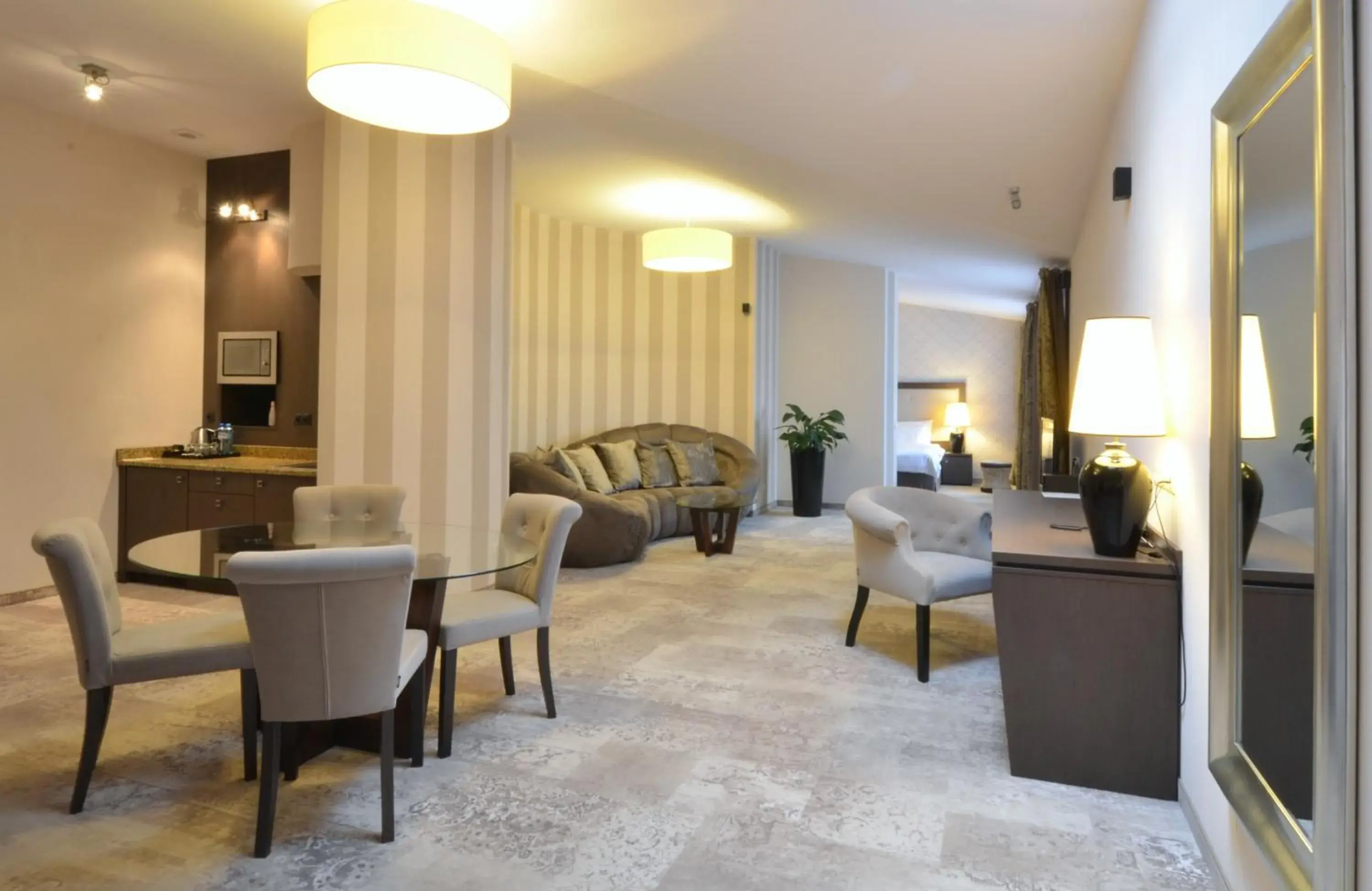 Luxury Apartment in Metropolitan Boutique Hotel Luxury Apartment in Metropolitan Boutique Hotel