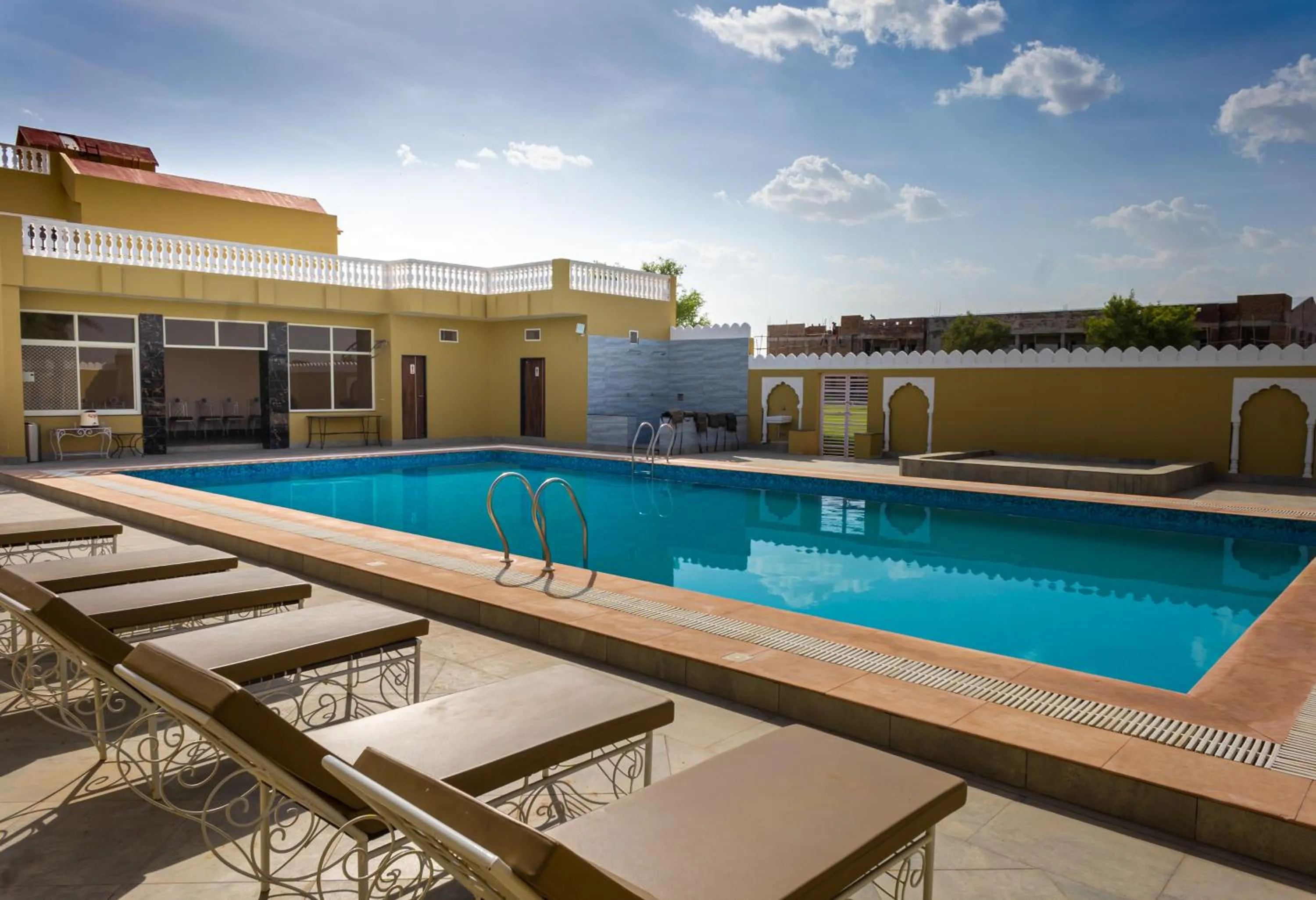 Swimming pool in Riddhi Siddhi Resorts