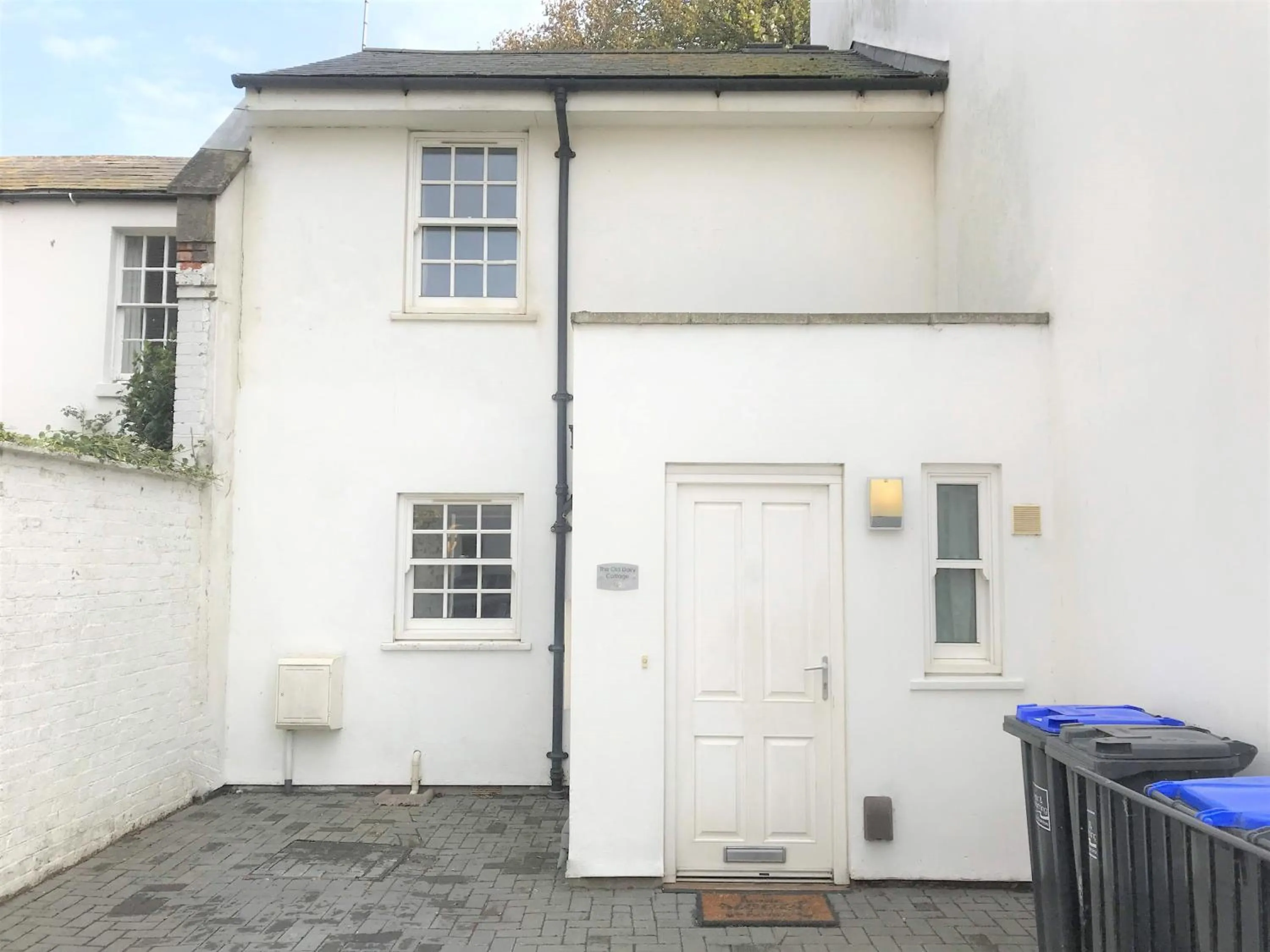 Property building in Seaside Cottage with Parking