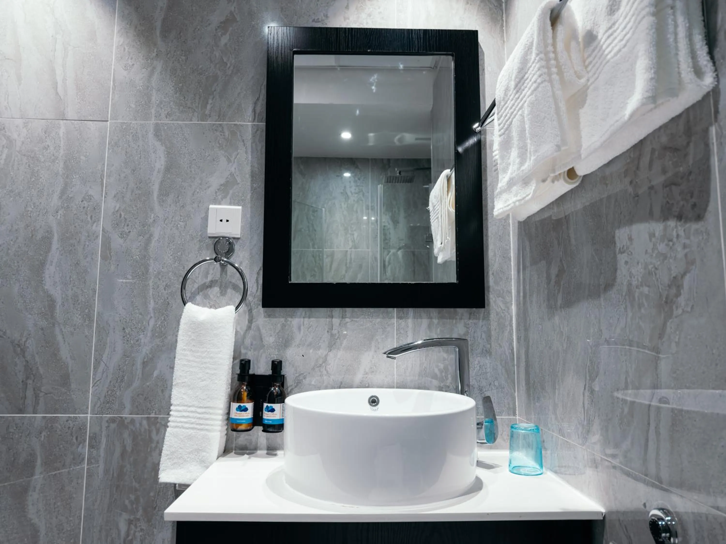 Bathroom in The Grand Aria Hotel and Conference Centre