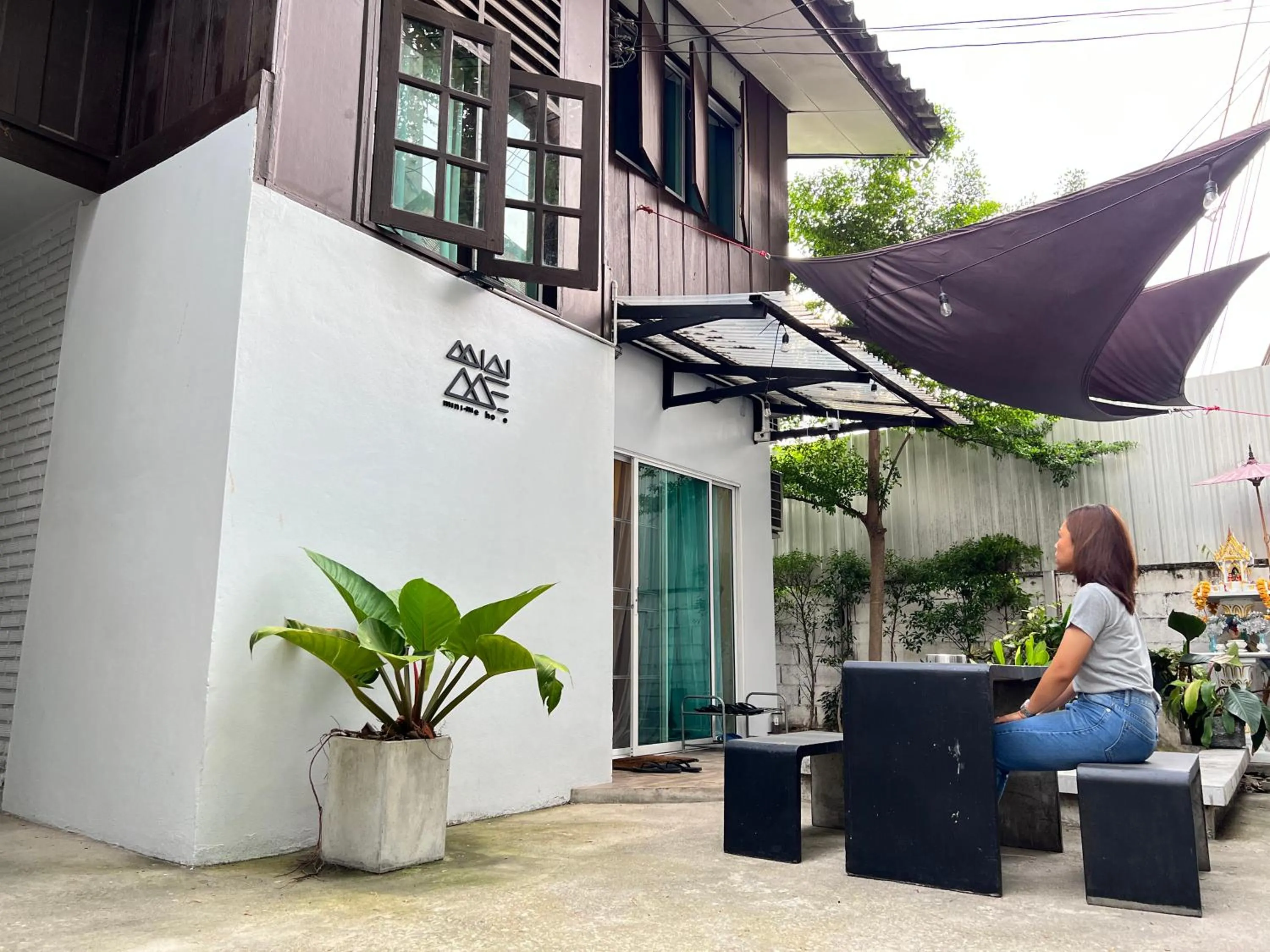 Property building in Mini-ME Home, A Cozy Entire House in Old City