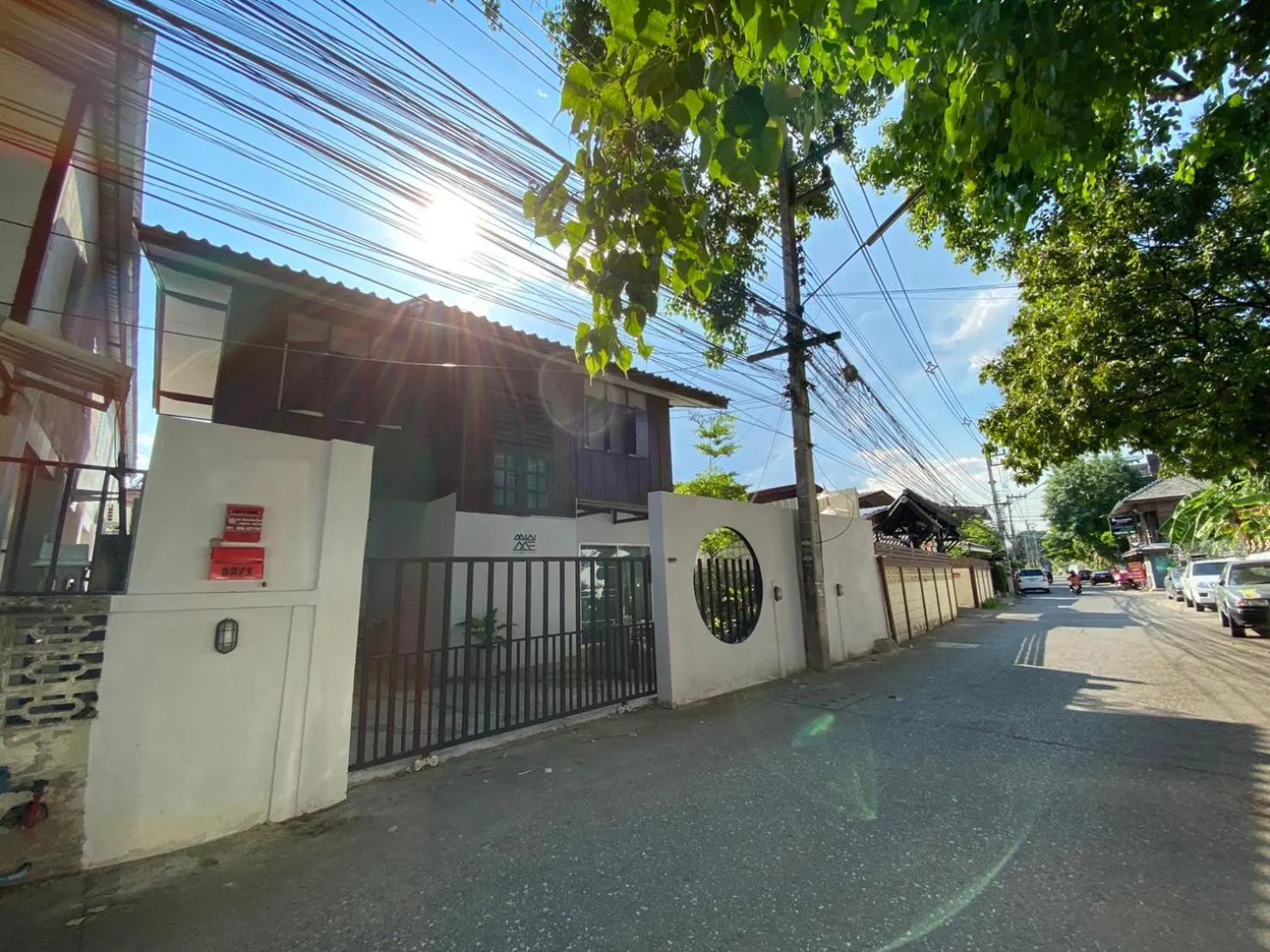 Property building in Mini-ME Home, A Cozy Entire House in Old City