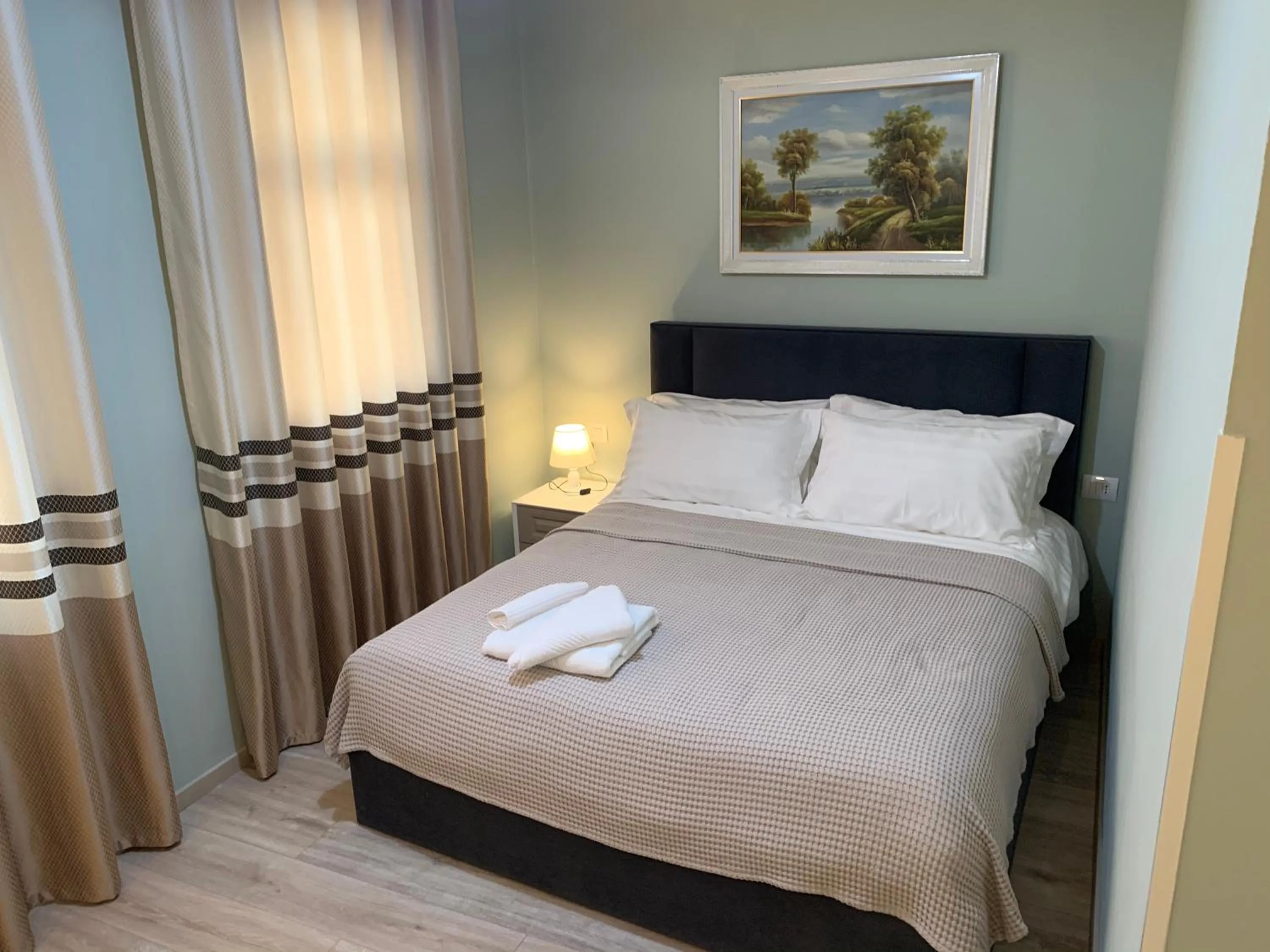 Single Room with Balcony - single occupancy in BELUX HOTEL