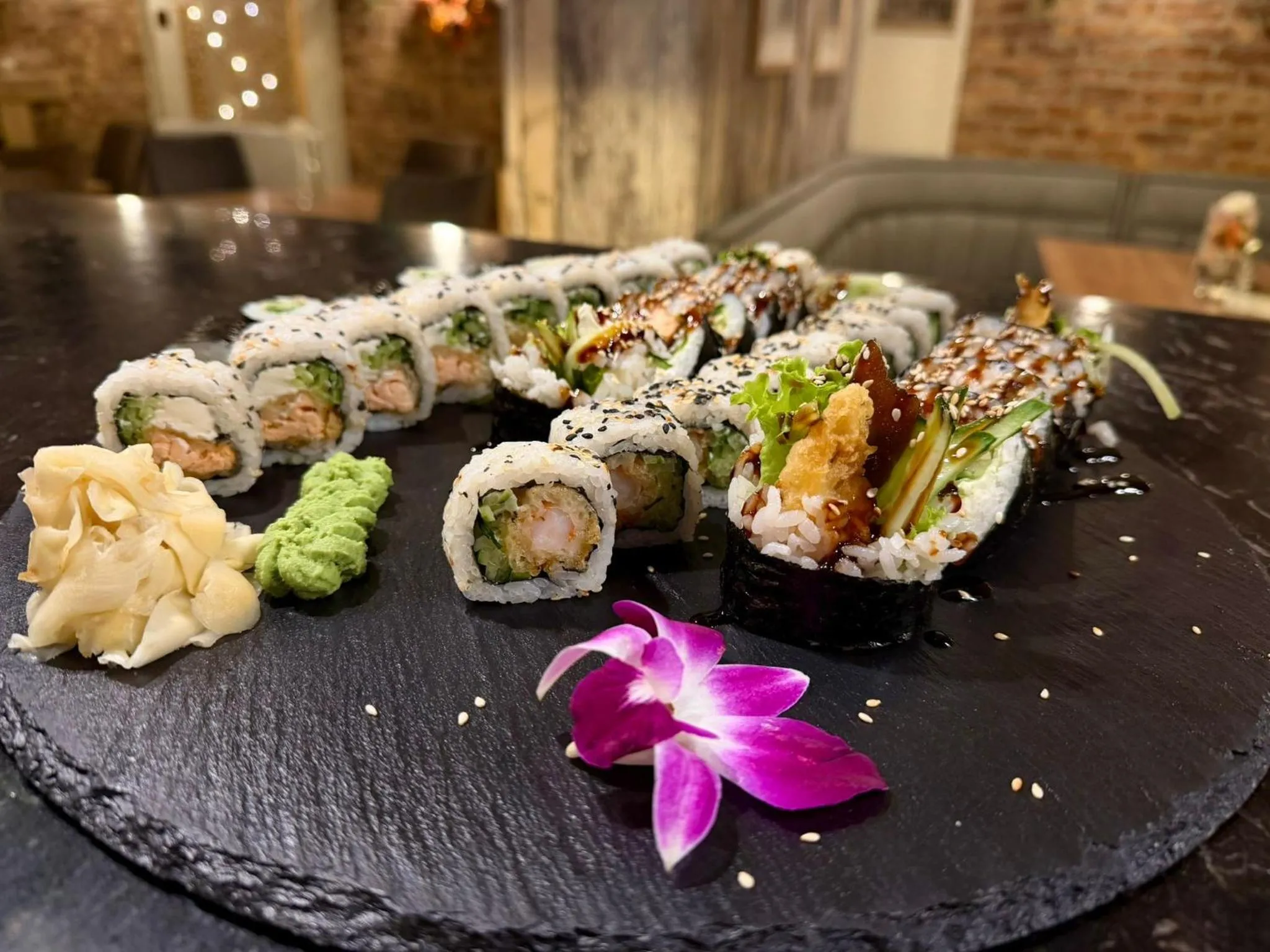 Restaurant/places to eat in Hotel Dana