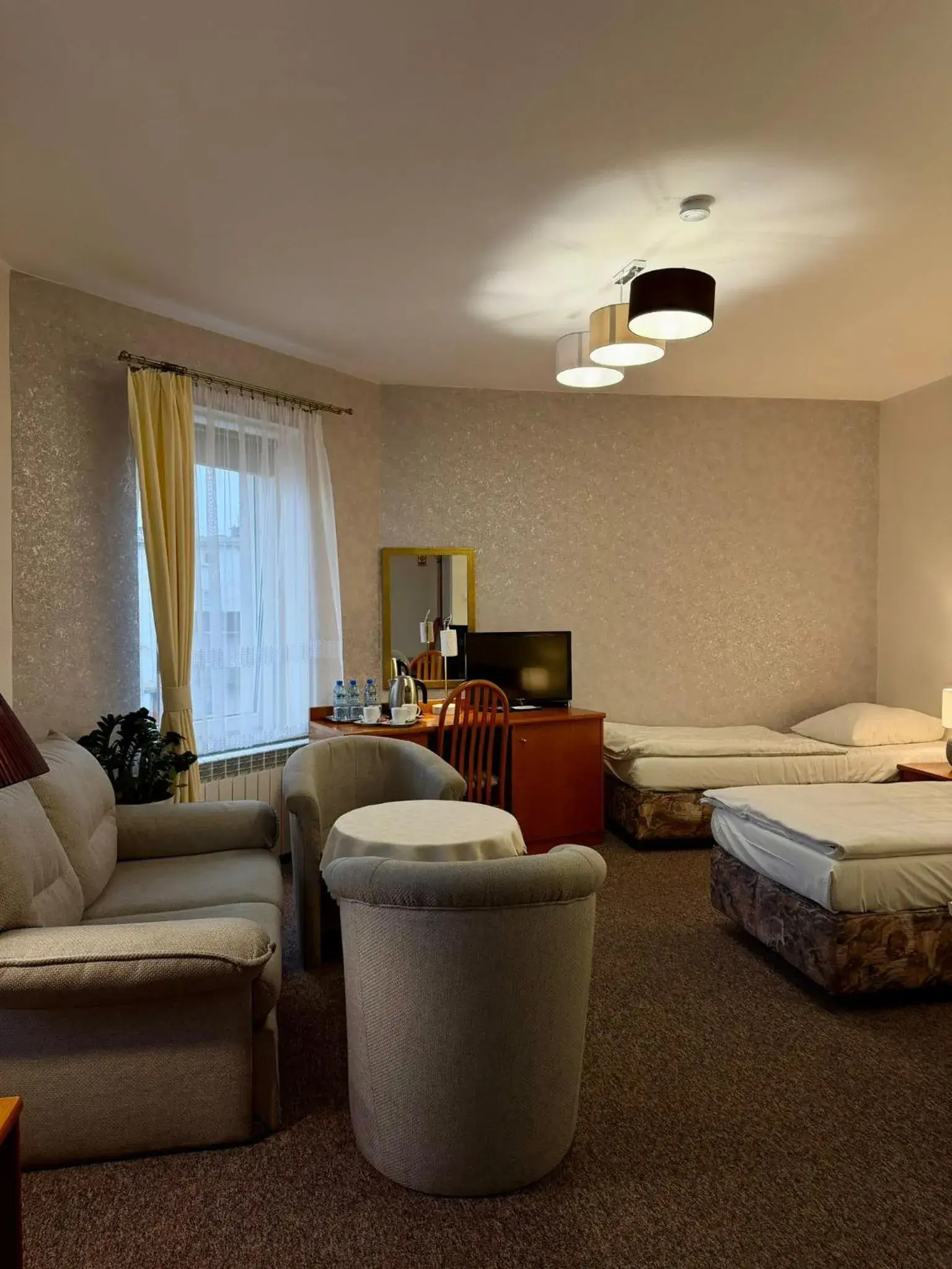 Triple Room - single occupancy in Hotel Dana Triple Room - single occupancy in Hotel Dana