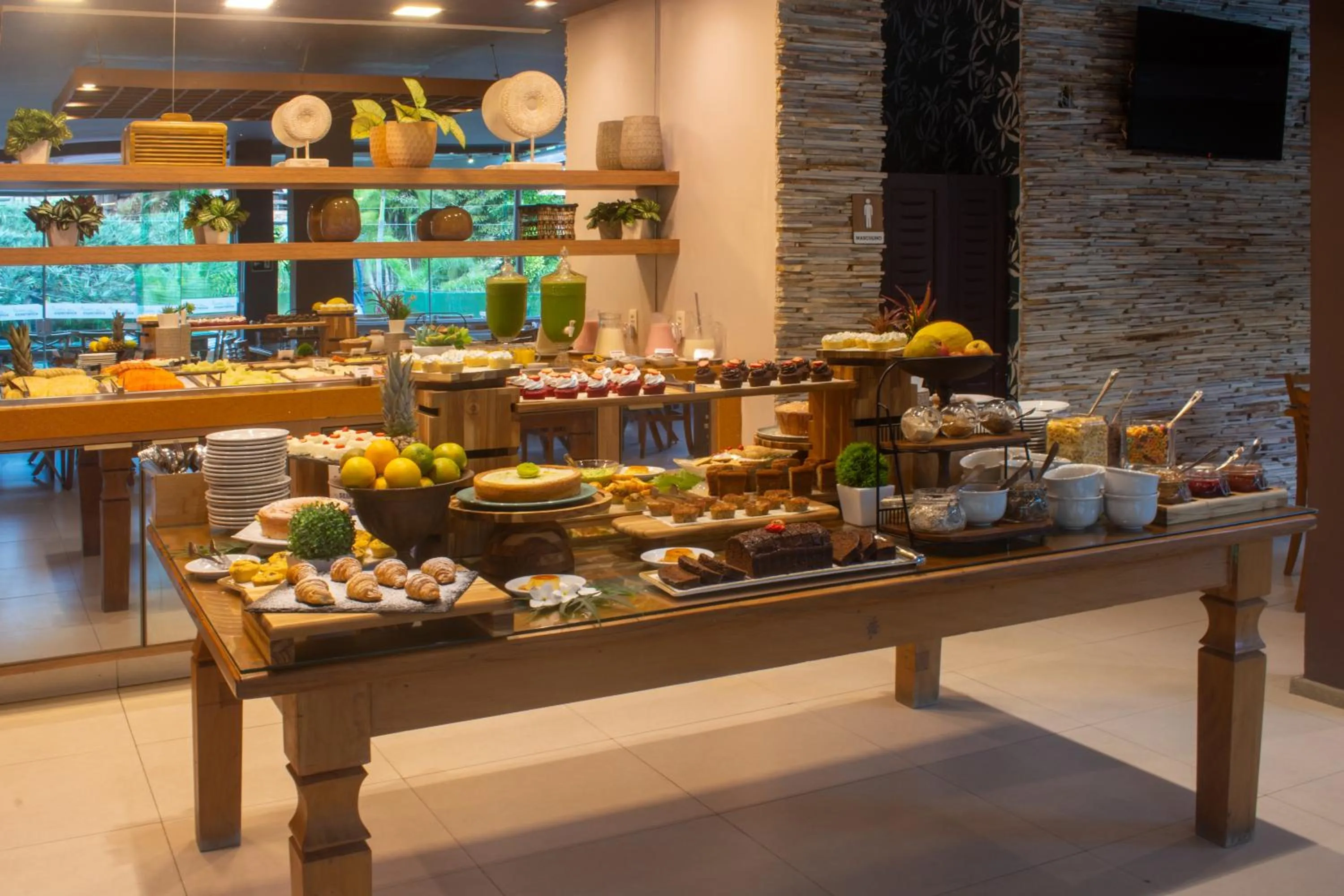 Breakfast in Hotel Experience João Fernandes