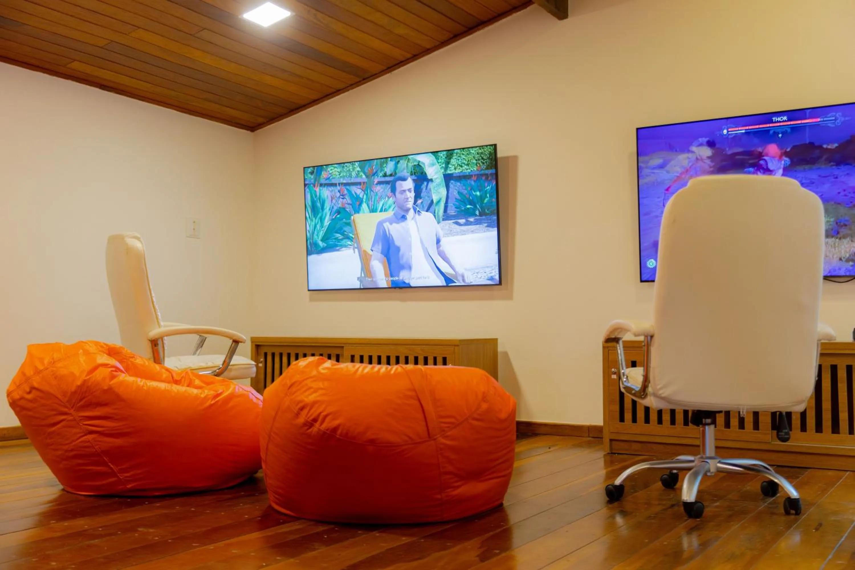 Game Room in Hotel Experience João Fernandes