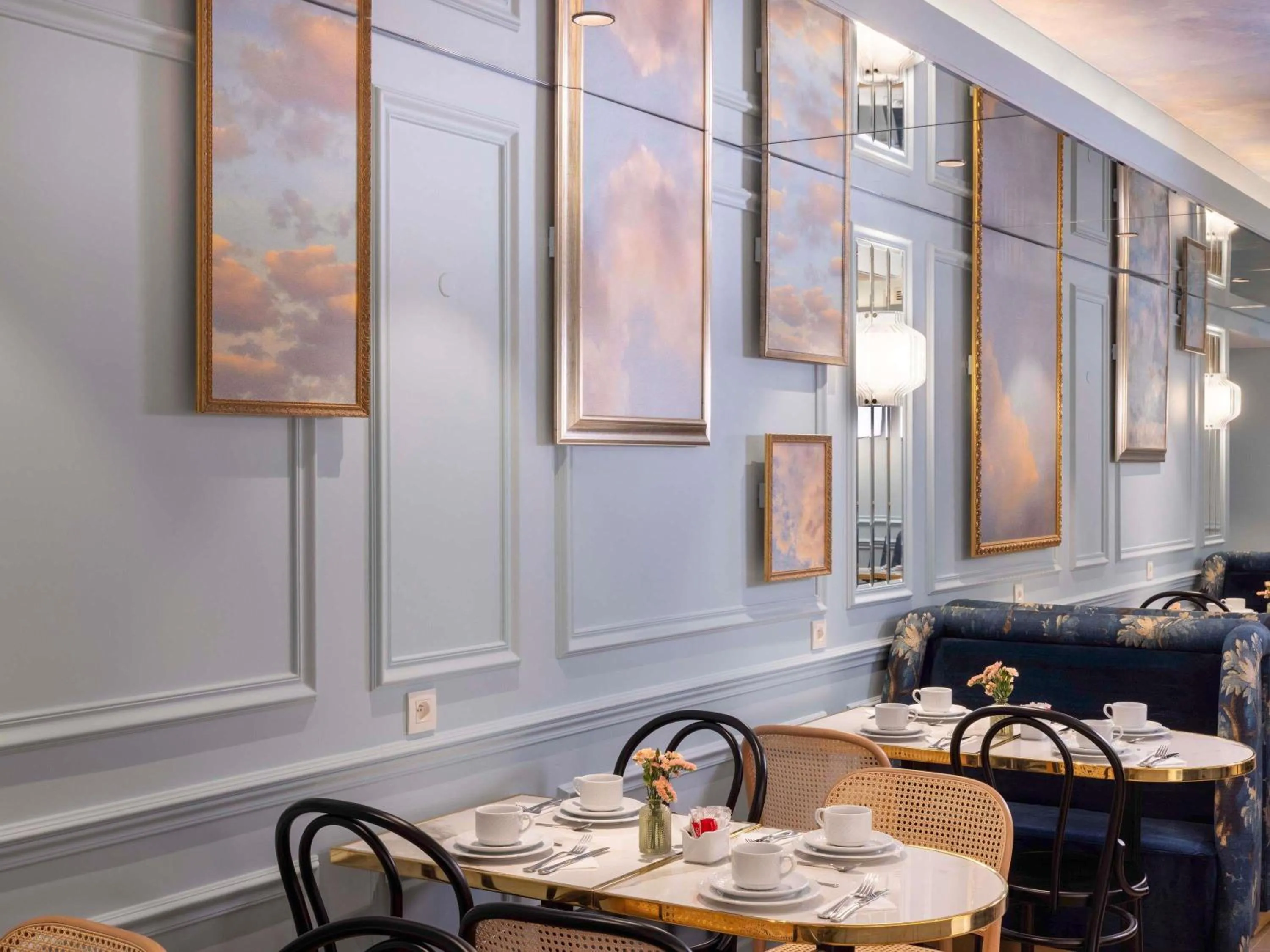 Breakfast in Hotel Mercure La Sorbonne Saint-Germain-des-Prés