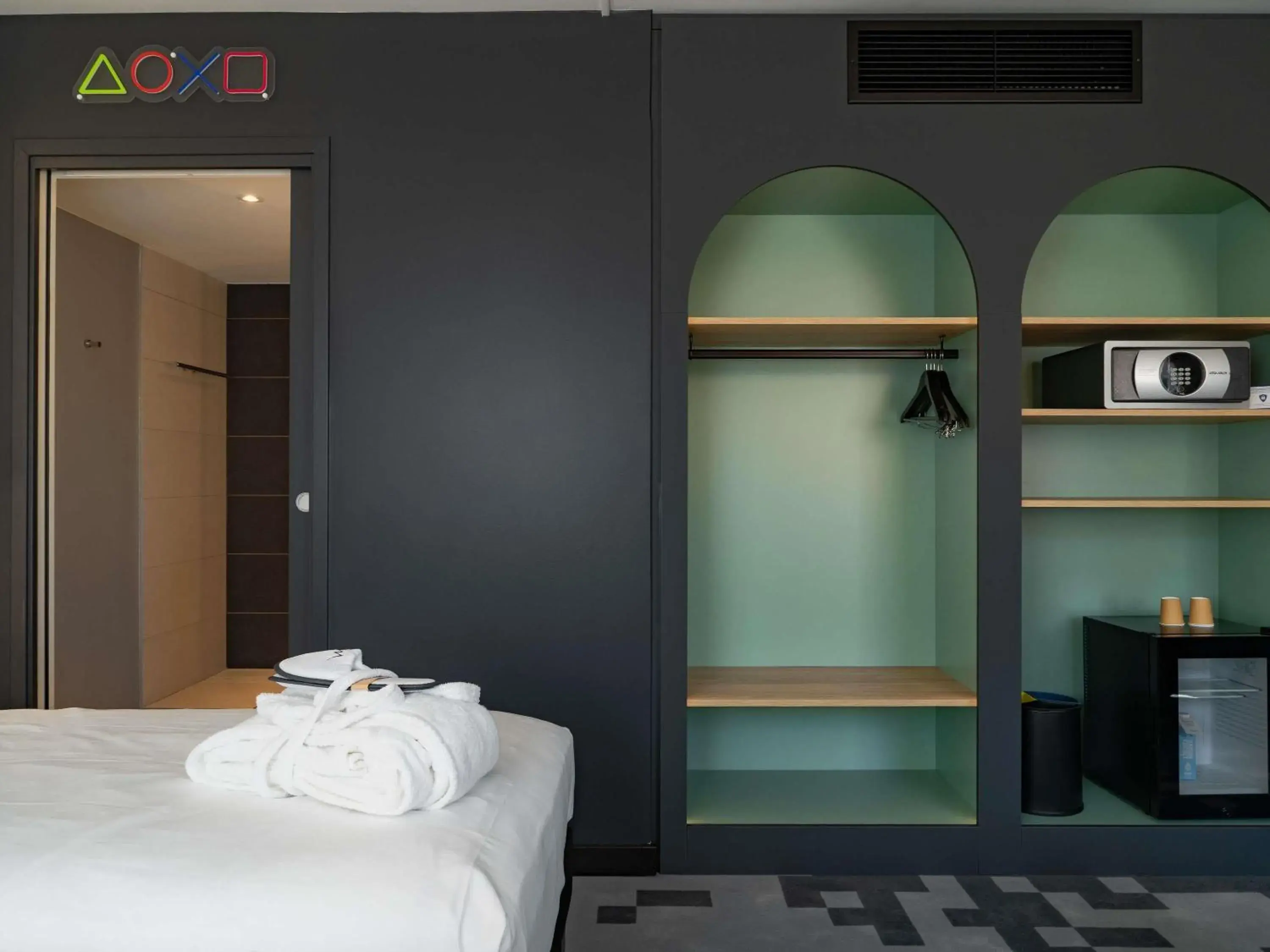 Bedroom, Bed in Mercure Béziers Bedroom, Bed in Mercure Béziers