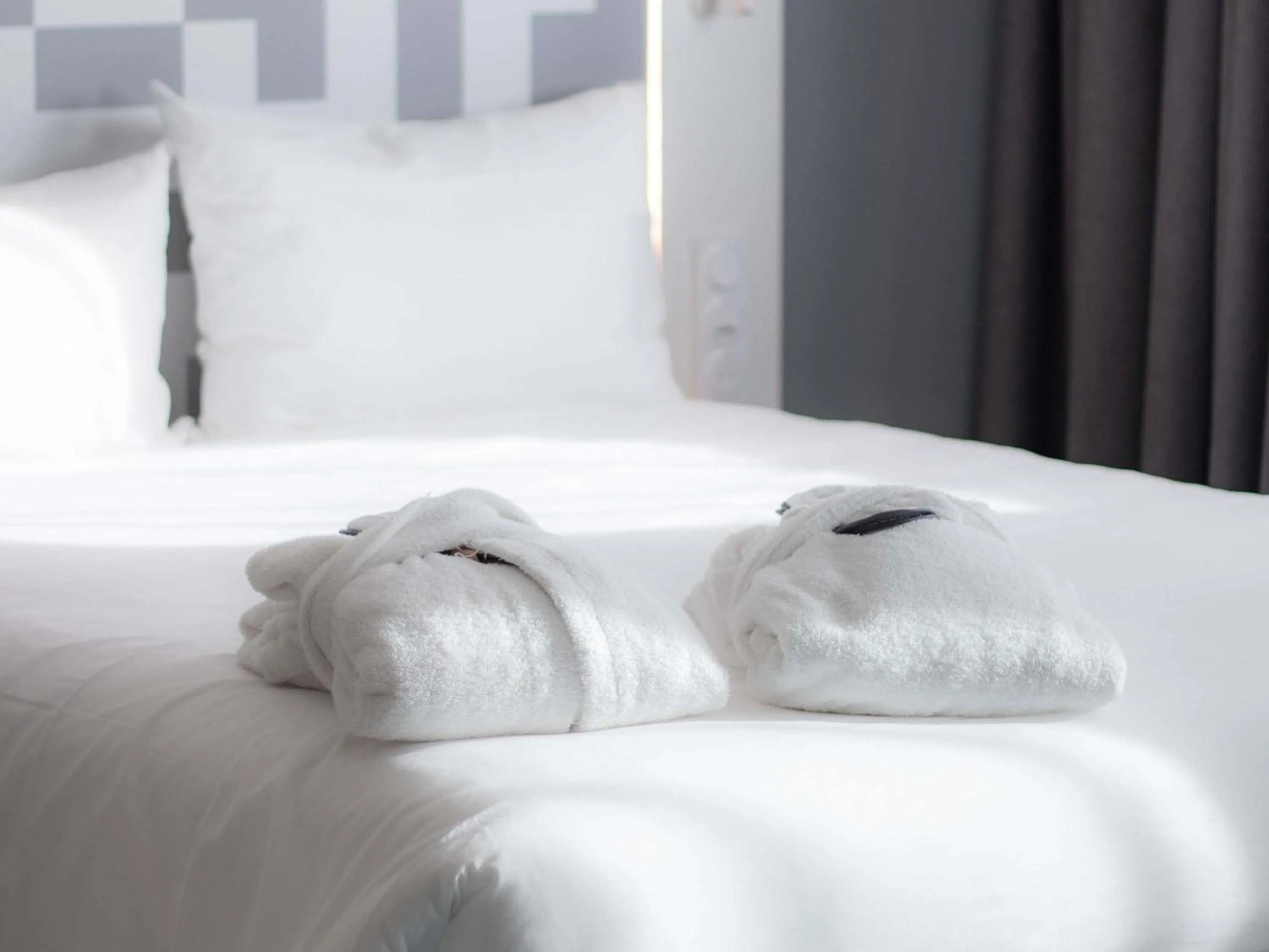 Bedroom, Bed in ibis Styles Béziers Centre