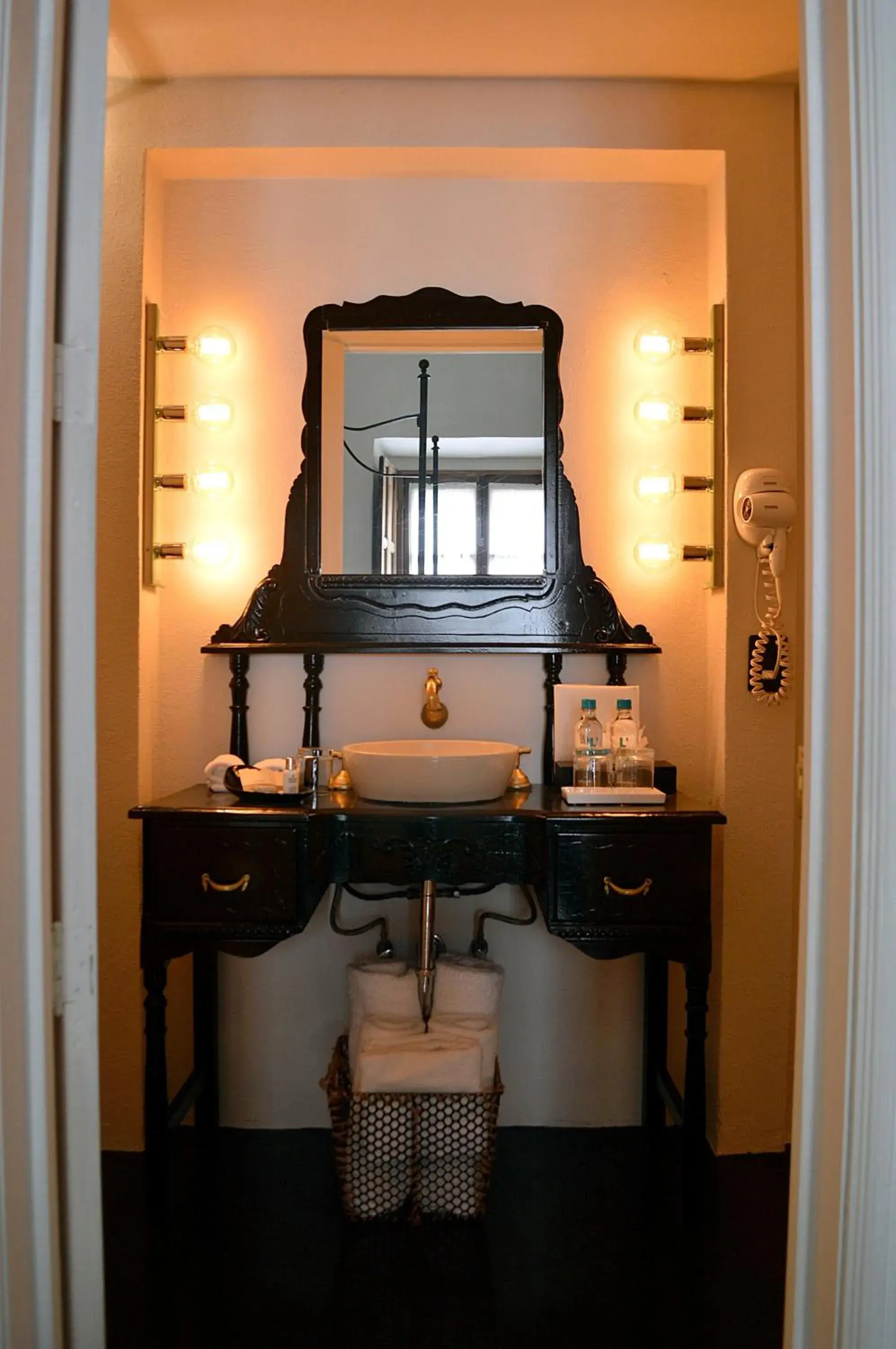 Suite in Casa de Los Olivos Suite in Casa de Los Olivos